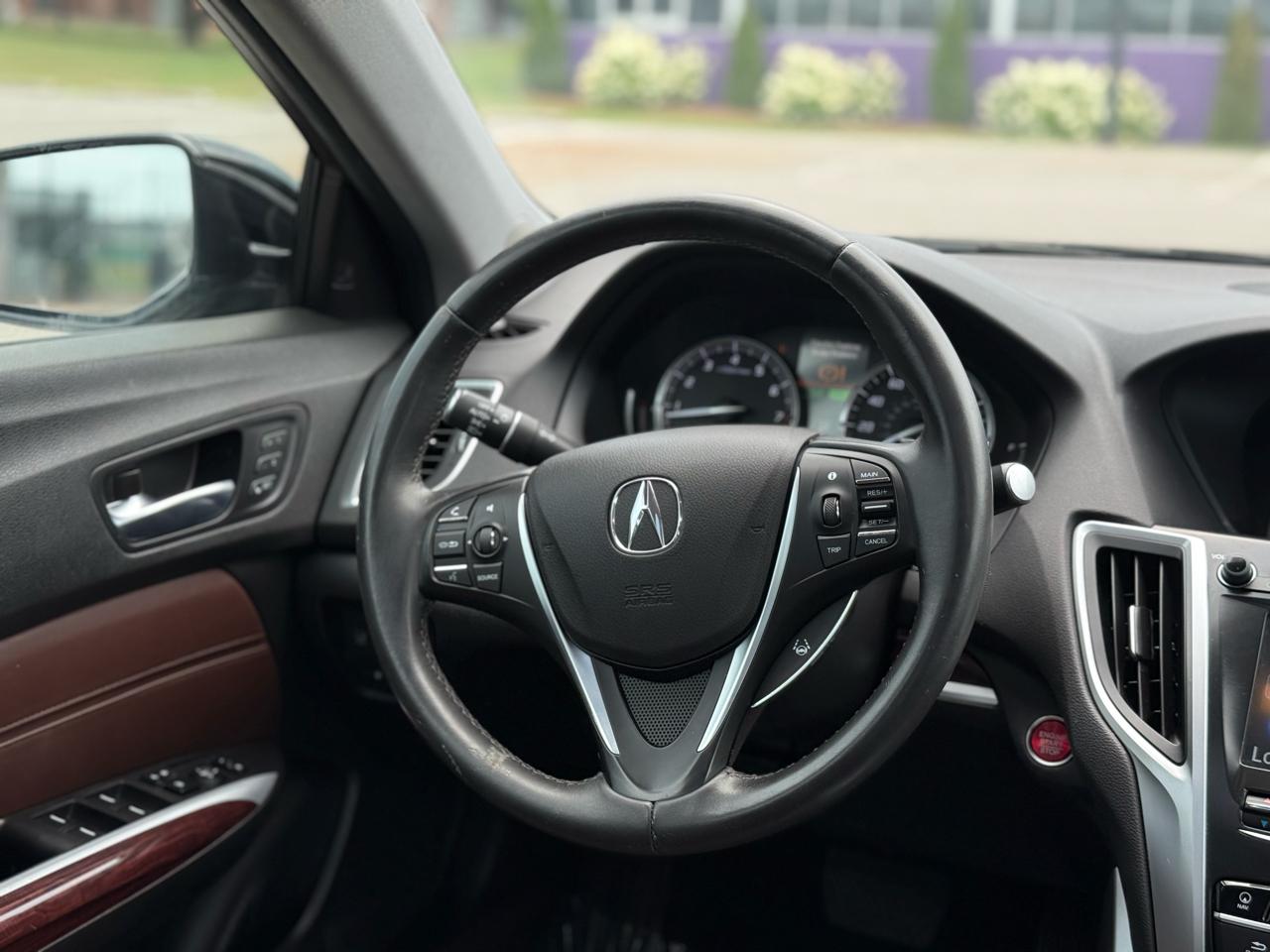Acura TLX 9-Spd AT w/Technology Package 2015