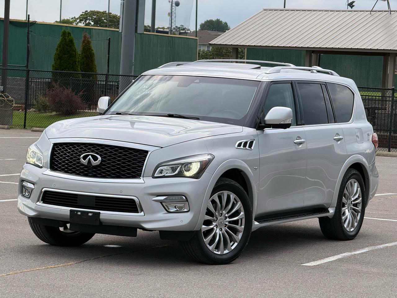 Infiniti QX80 4D SUV AWD 2017