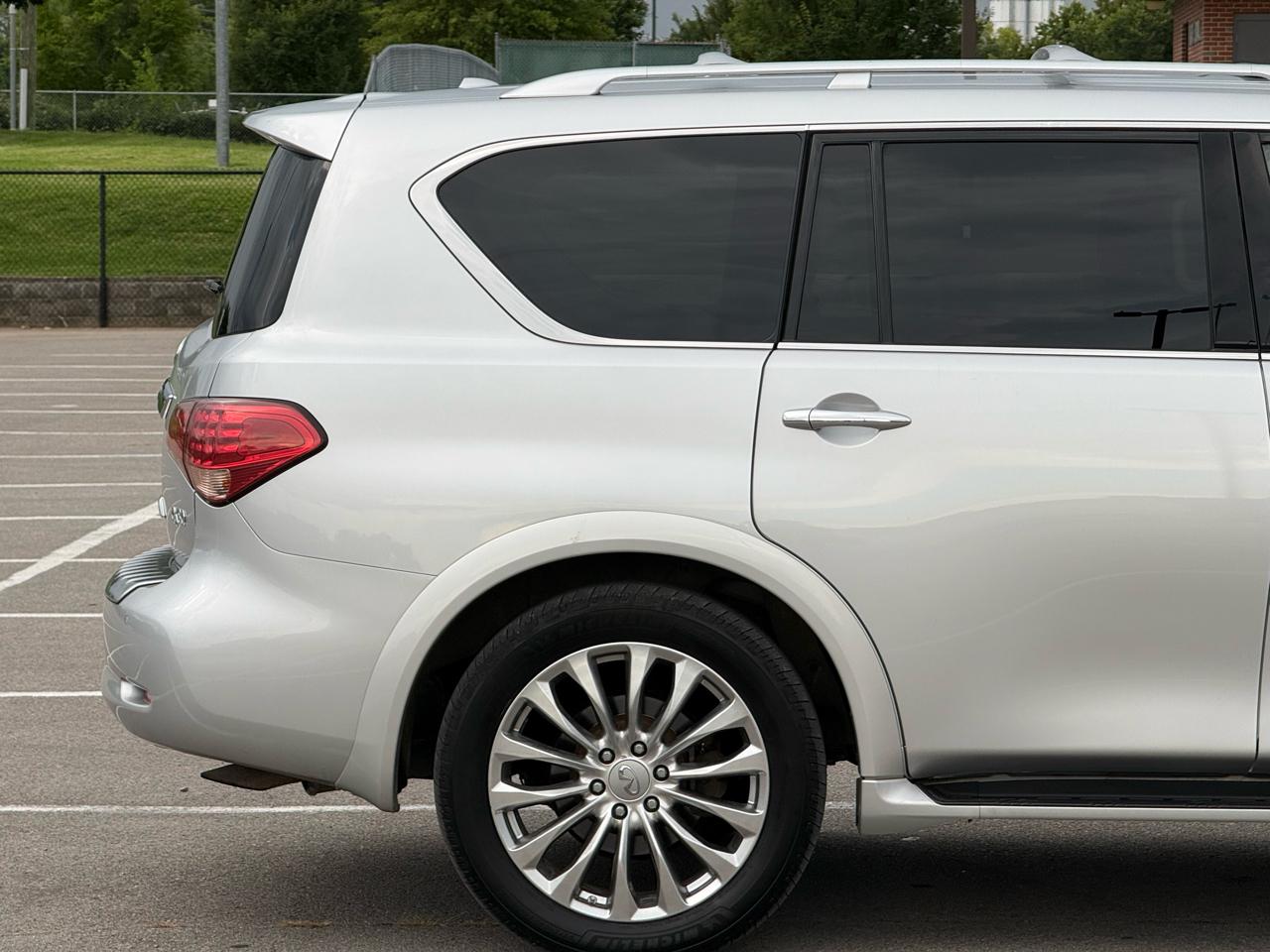 Infiniti QX80 4D SUV AWD 2017