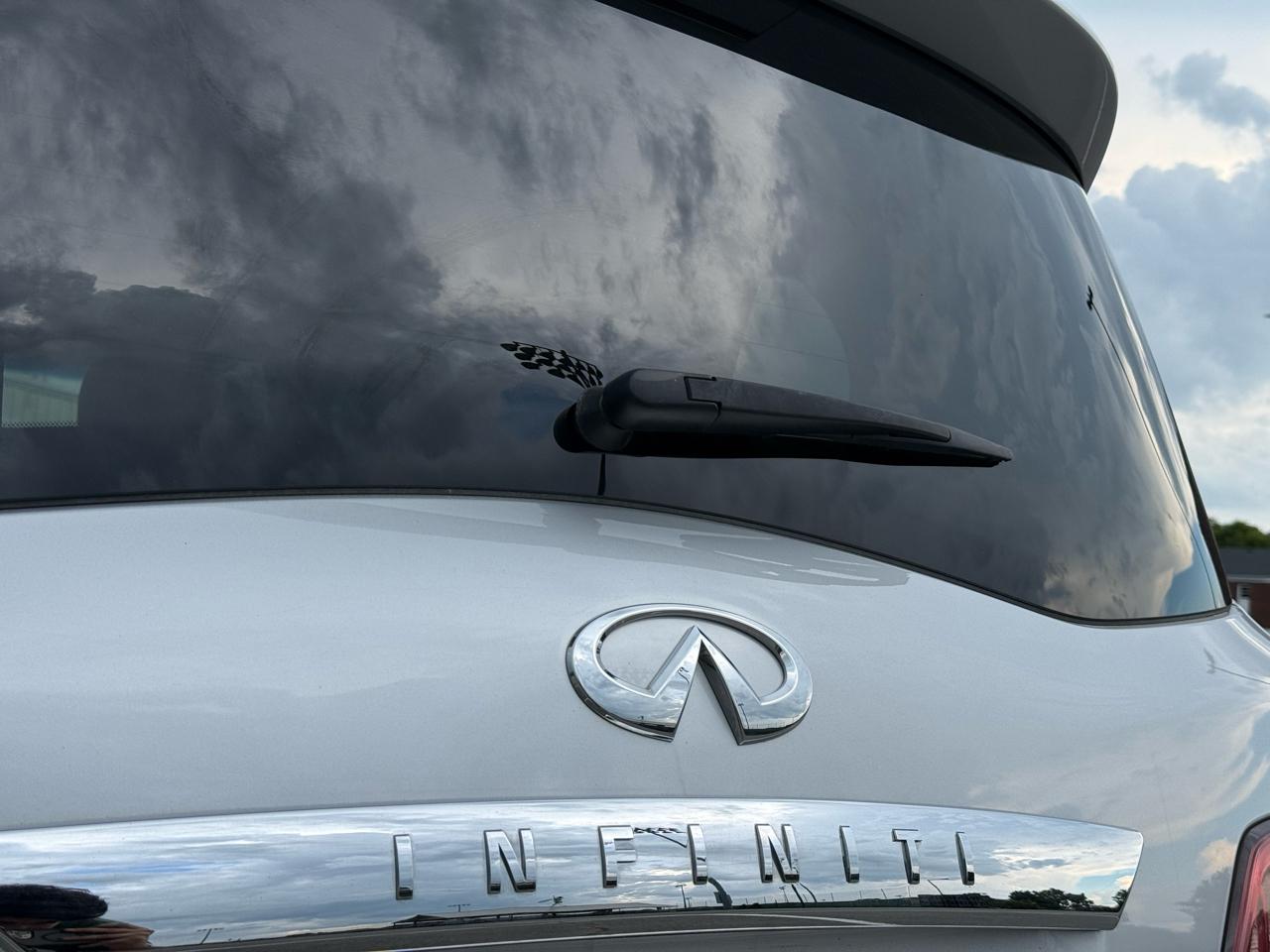 Infiniti QX80 4D SUV AWD 2017