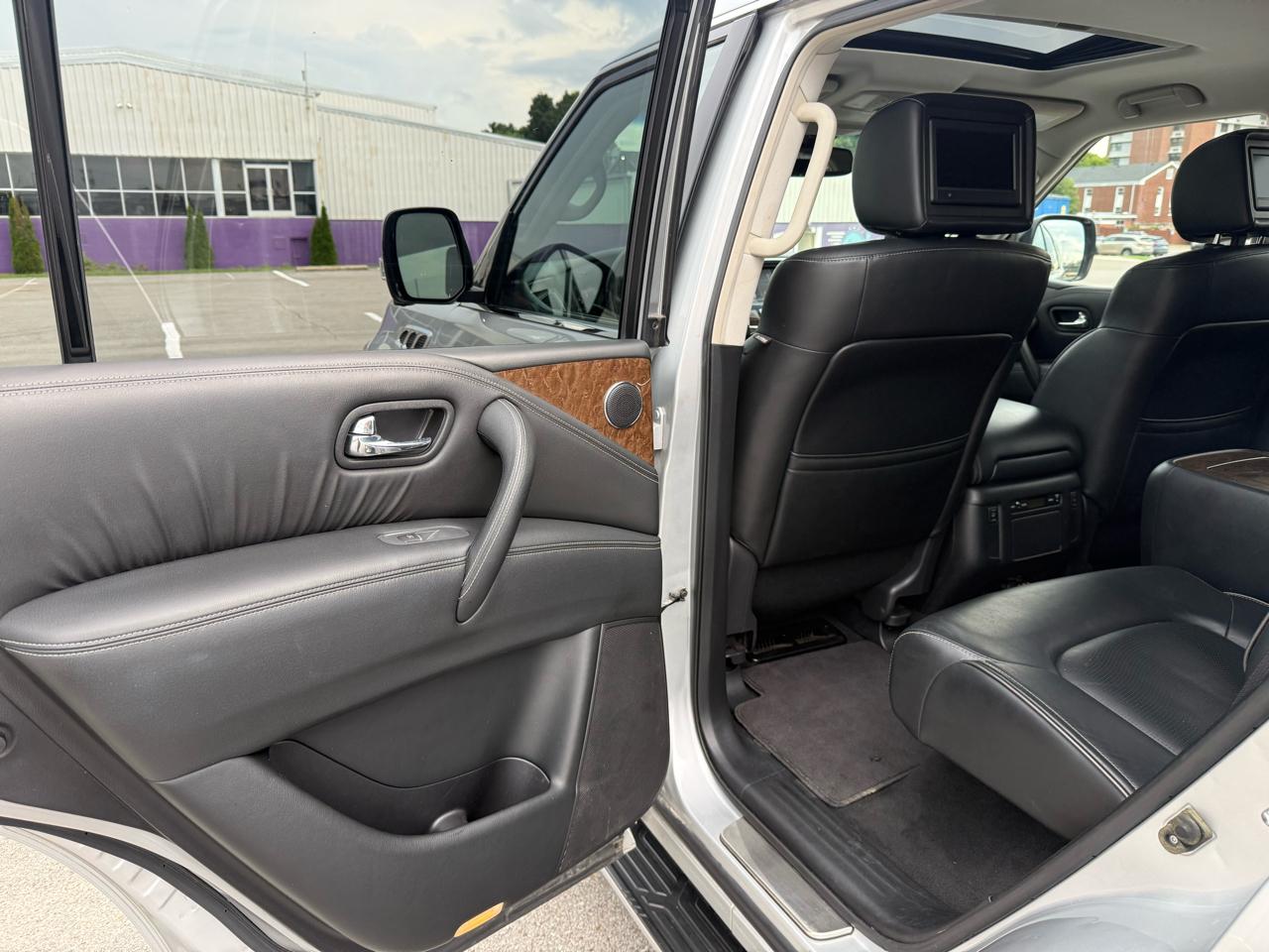 Infiniti QX80 4D SUV AWD 2017