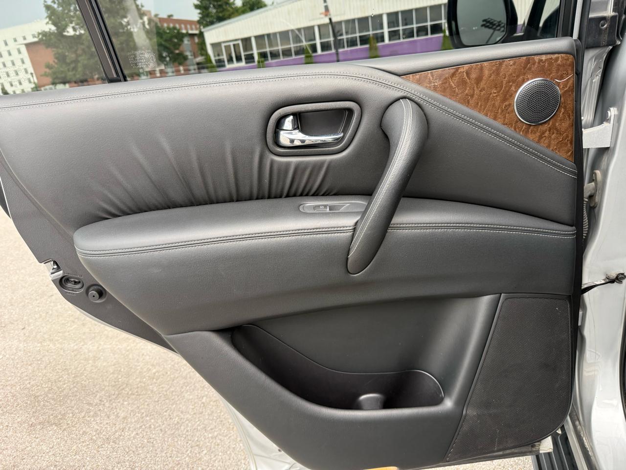 Infiniti QX80 4D SUV AWD 2017