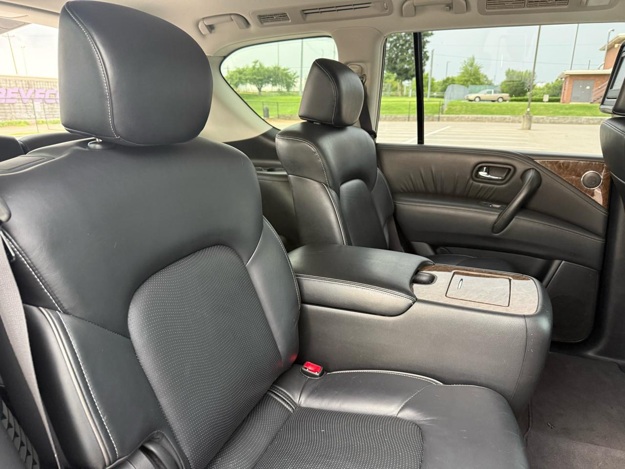 Infiniti QX80 4D SUV AWD 2017