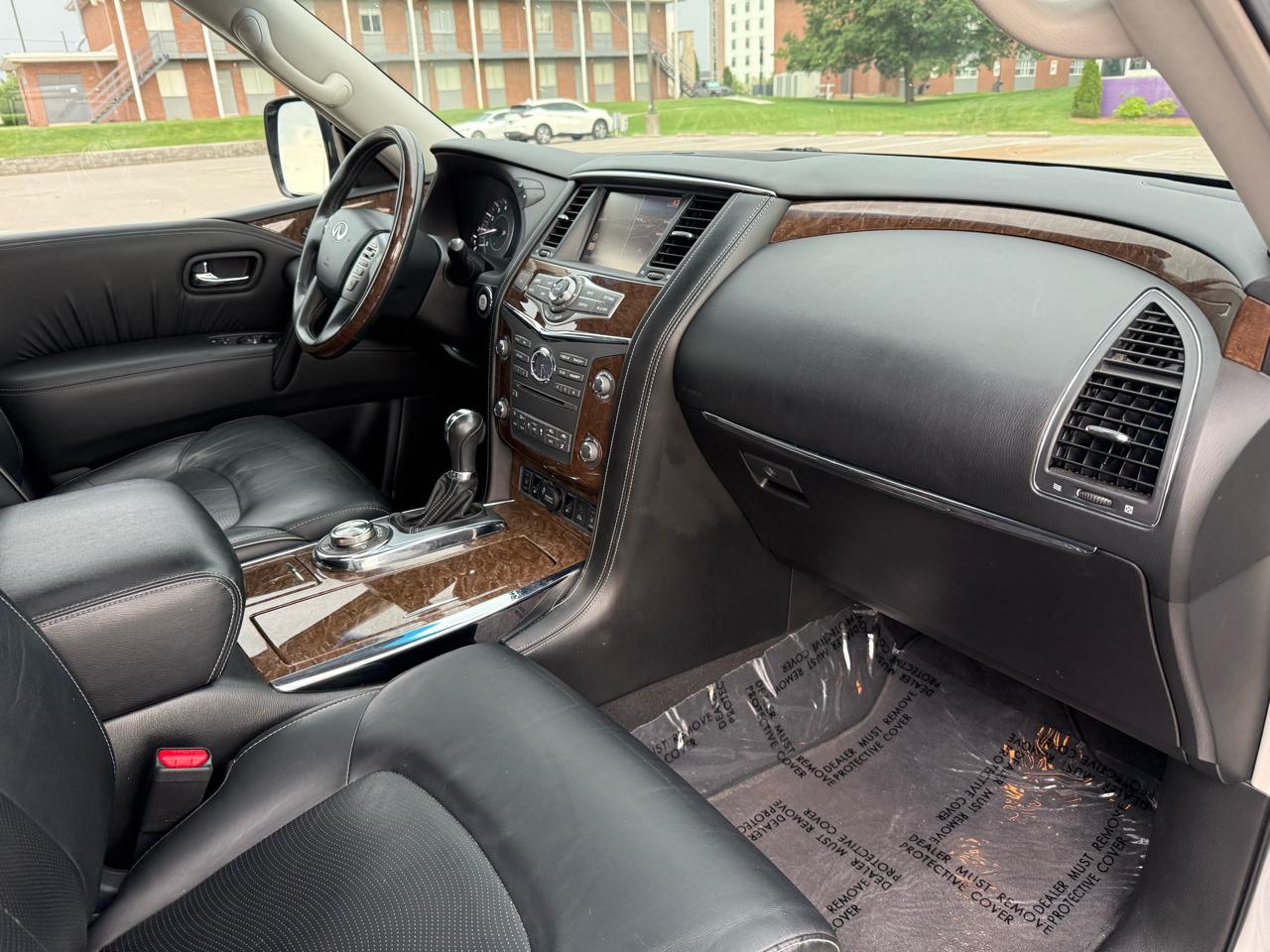 Infiniti QX80 4D SUV AWD 2017