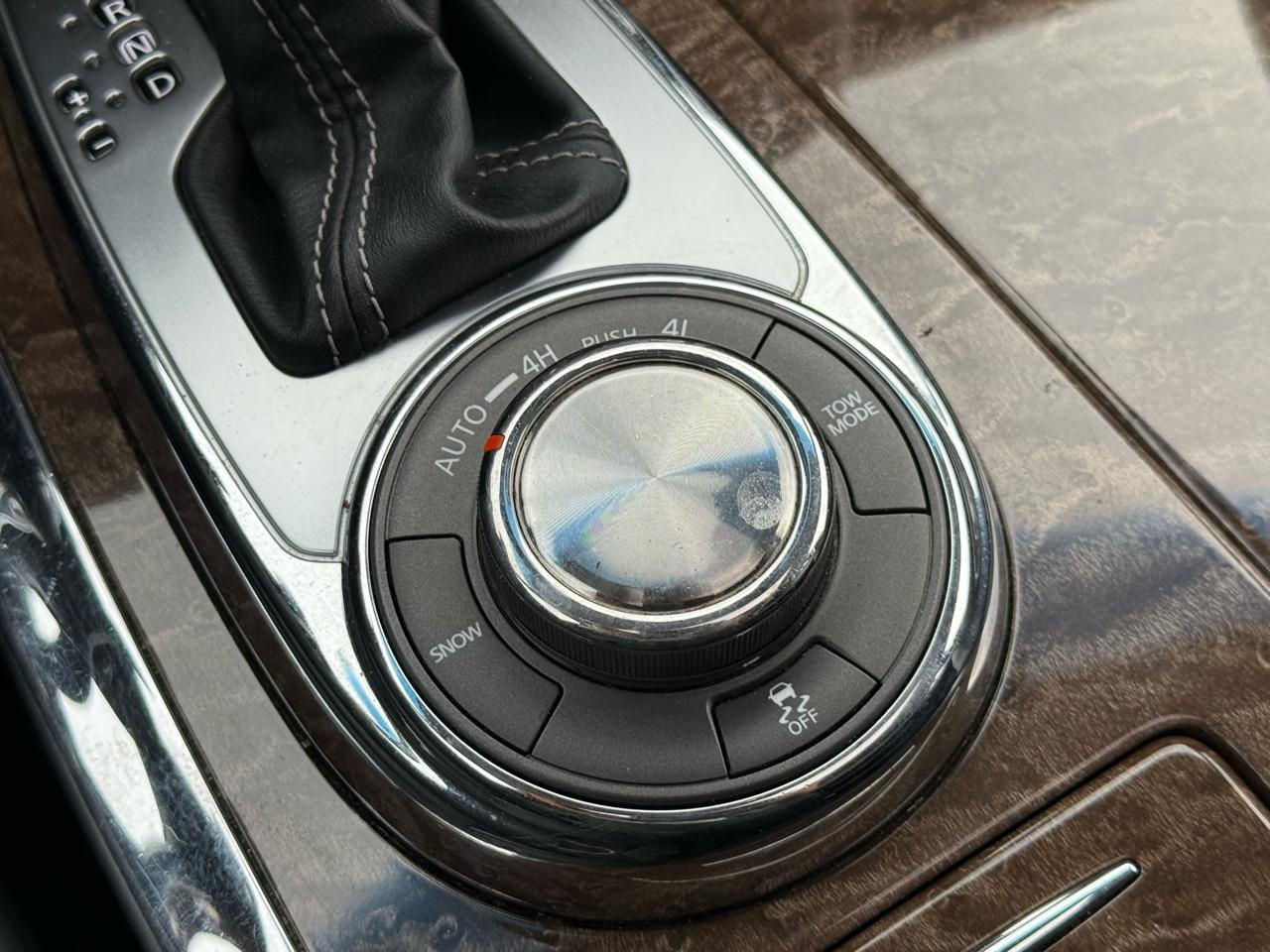Infiniti QX80 4D SUV AWD 2017