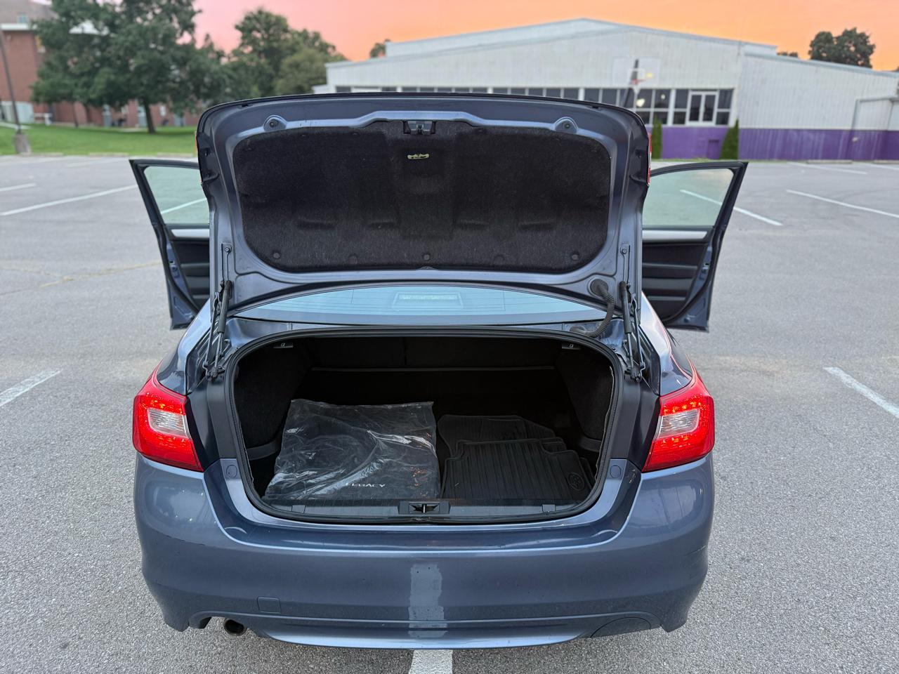 Subaru Legacy 2.5i Premium 2017