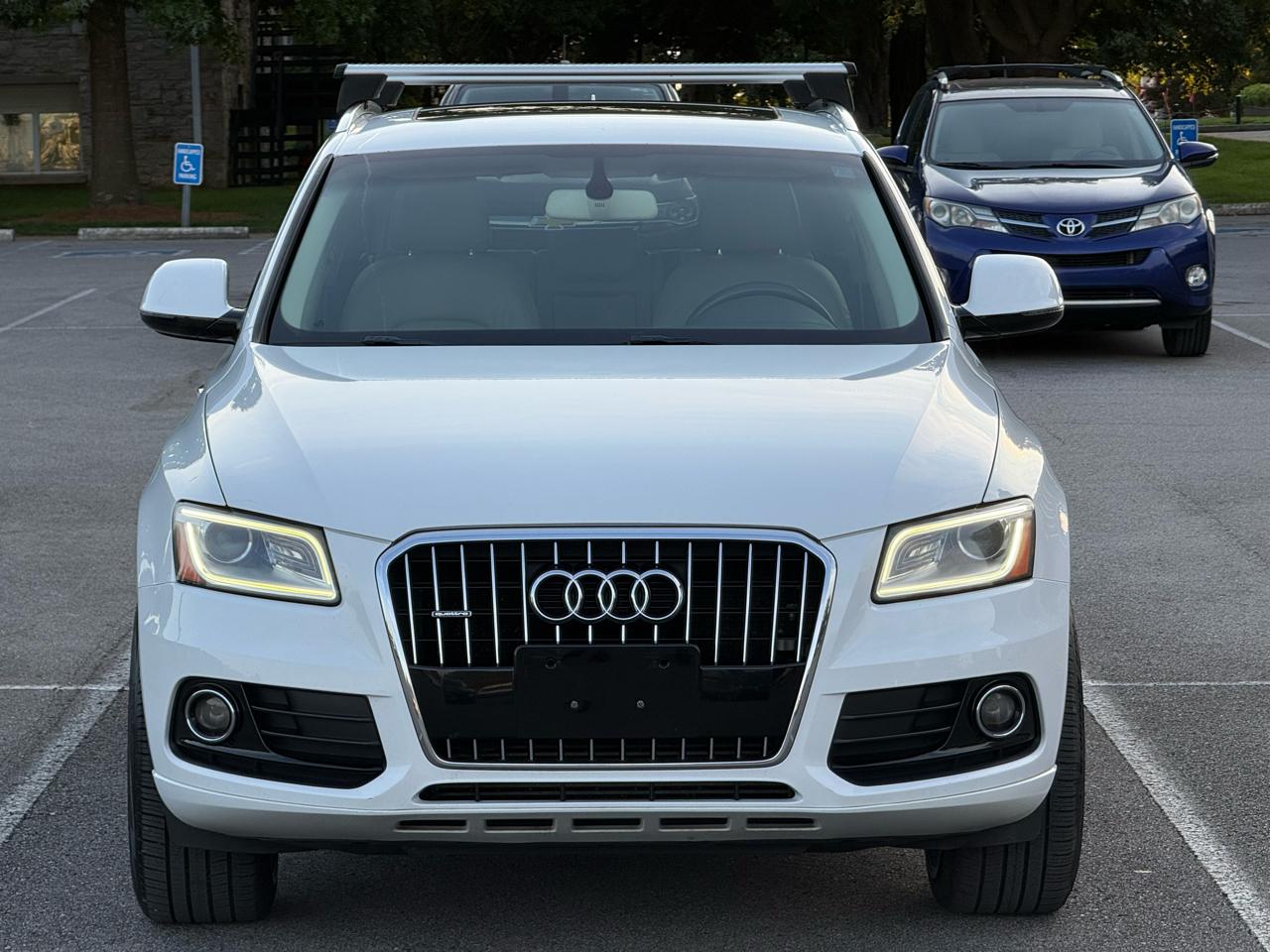 Audi Q5 2.0T Premium quattro 2016