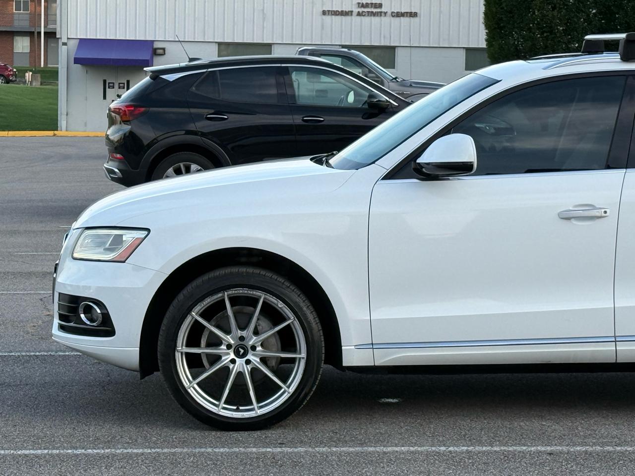 Audi Q5 2.0T Premium quattro 2016