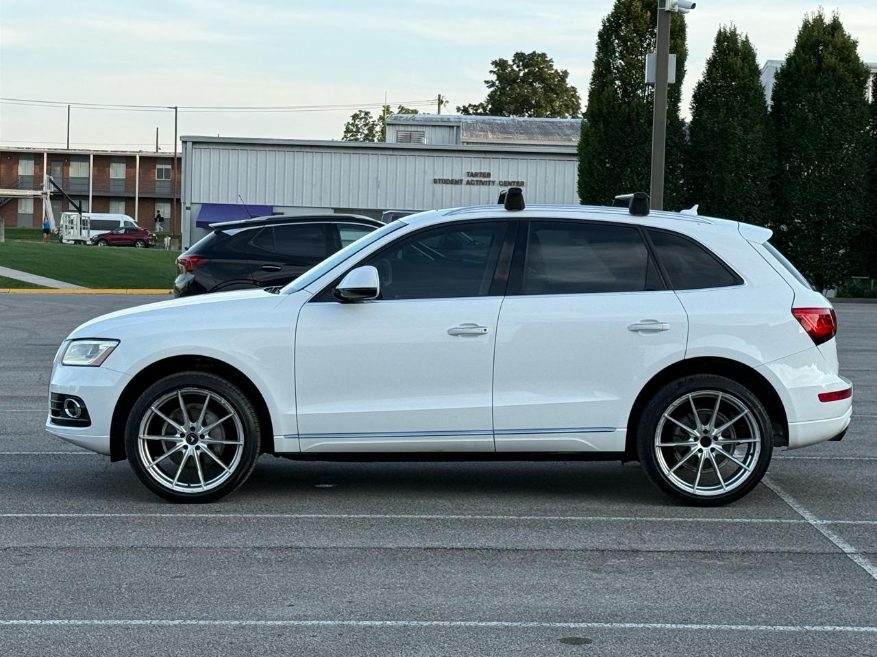 Audi Q5 2.0T Premium quattro 2016
