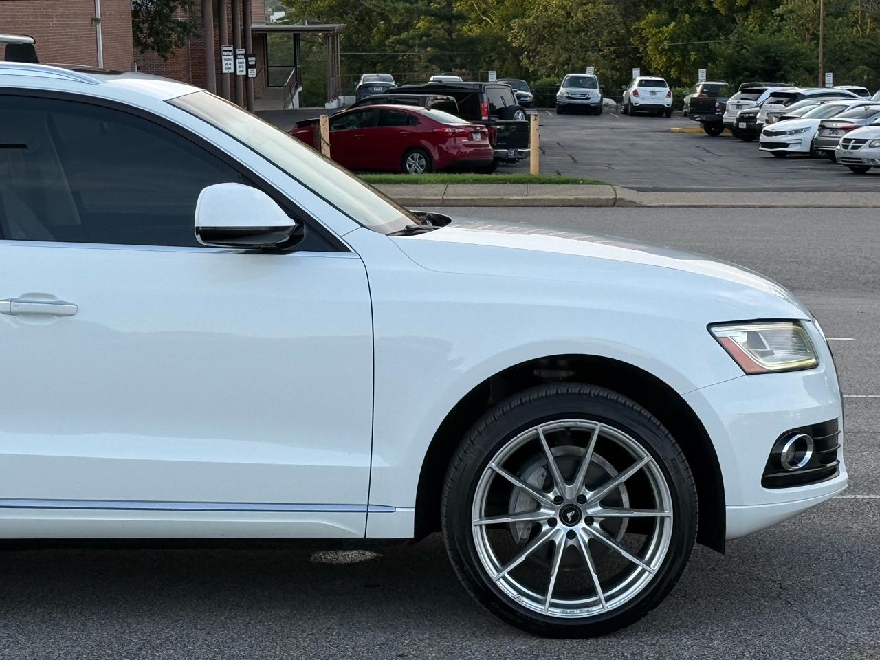 Audi Q5 2.0T Premium quattro 2016