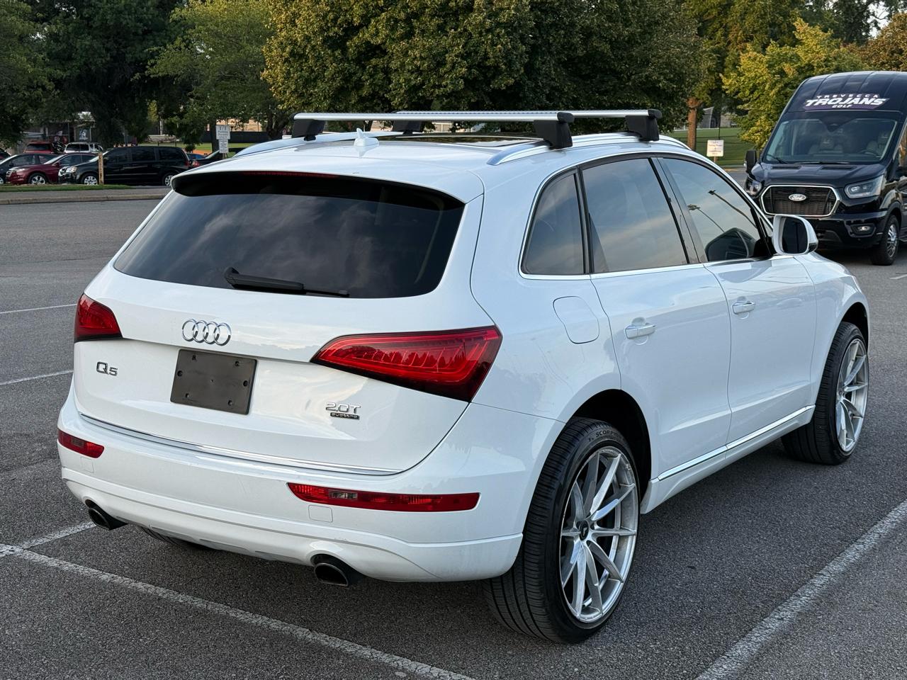 Audi Q5 2.0T Premium quattro 2016