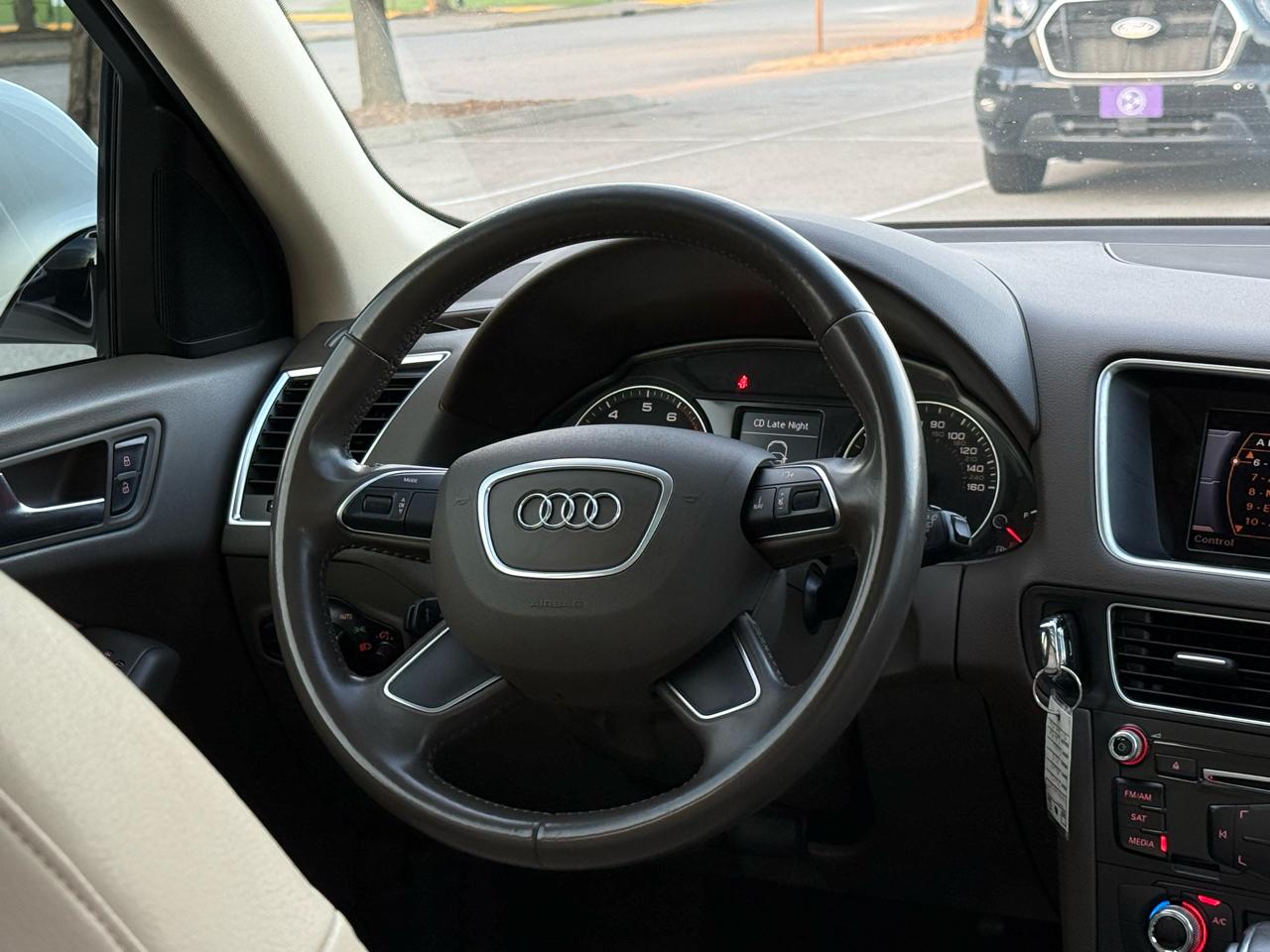 Audi Q5 2.0T Premium quattro 2016