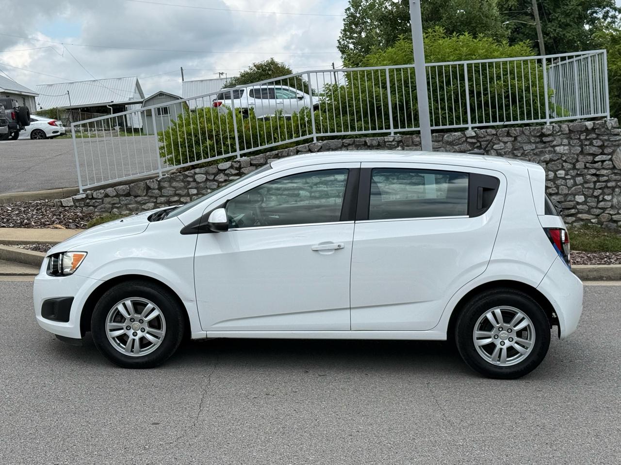 Chevrolet Sonic LT Auto 5-Door 2014
