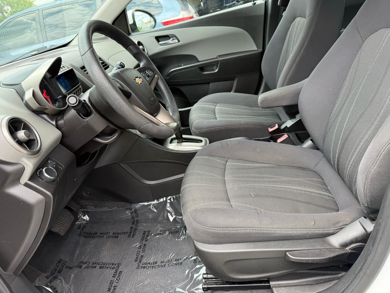 Chevrolet Sonic LT Auto 5-Door 2014