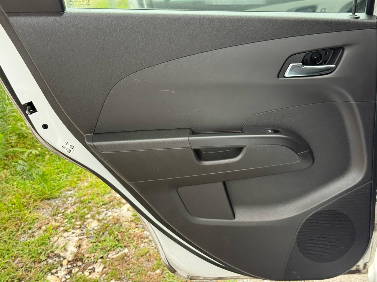 Chevrolet Sonic LT Auto 5-Door 2014
