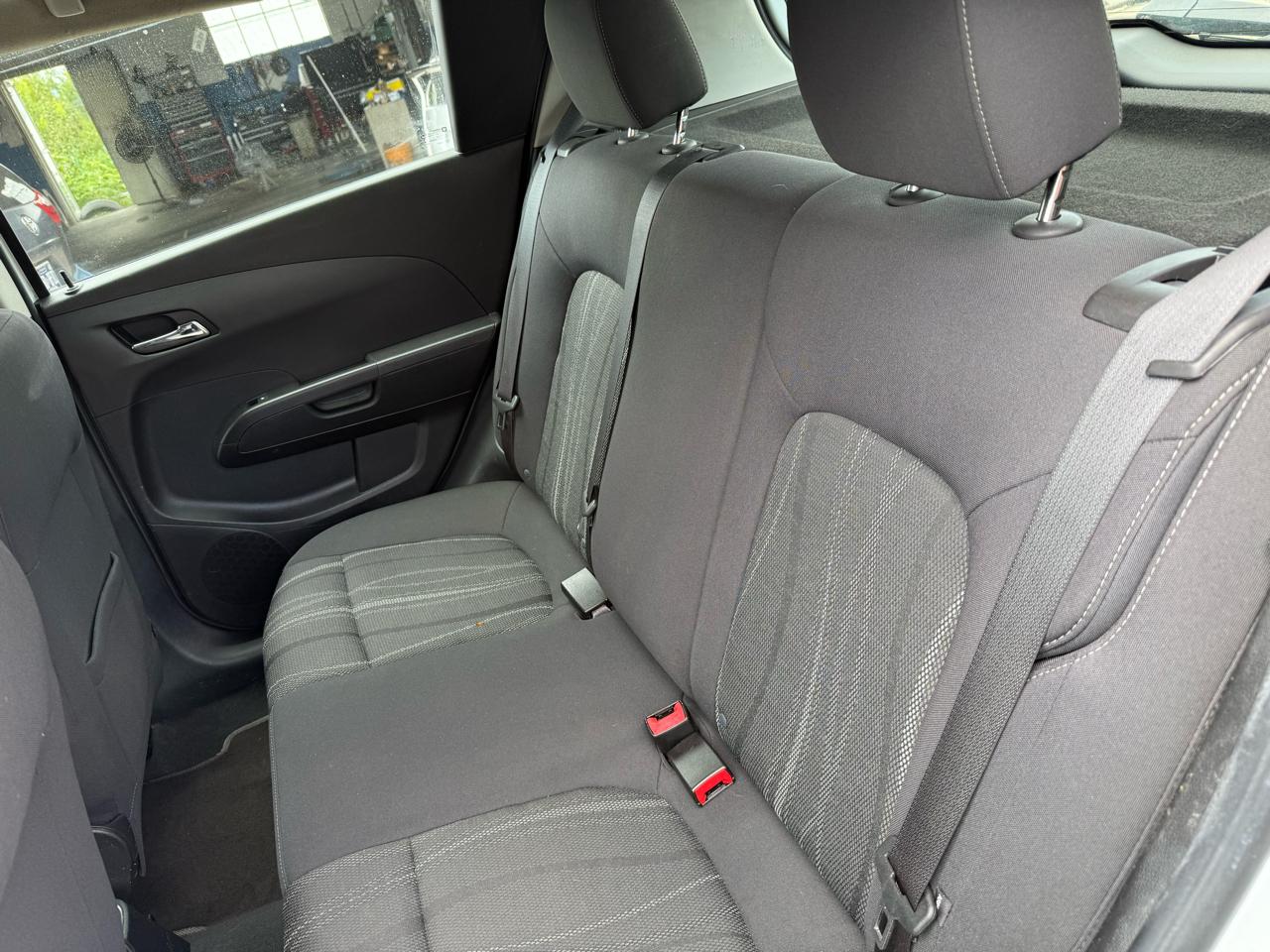 Chevrolet Sonic LT Auto 5-Door 2014