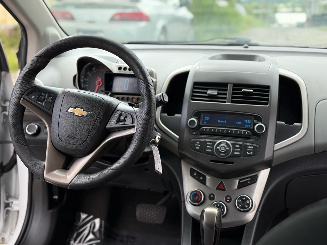 Chevrolet Sonic LT Auto 5-Door 2014