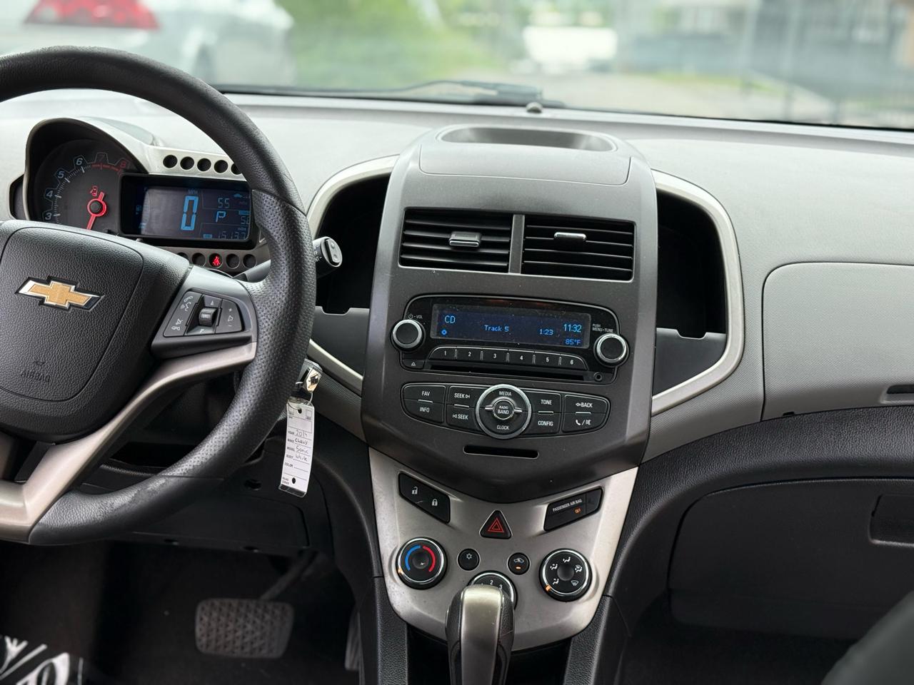 Chevrolet Sonic LT Auto 5-Door 2014