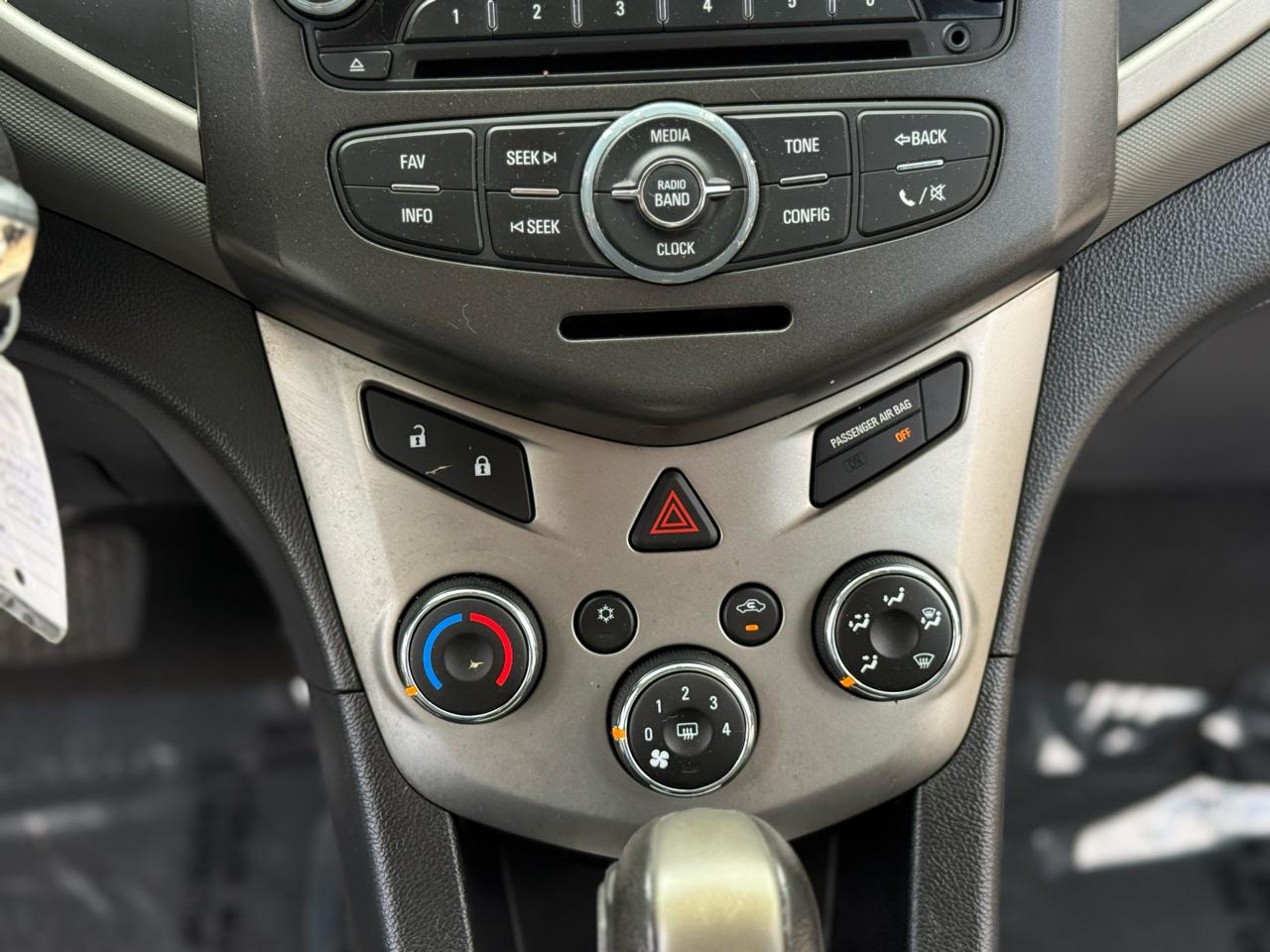 Chevrolet Sonic LT Auto 5-Door 2014