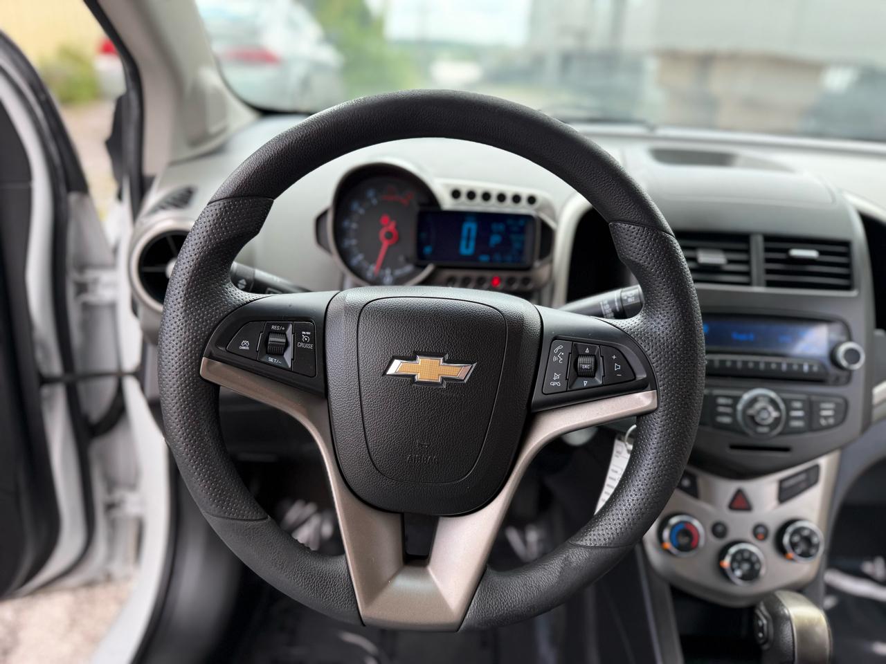 Chevrolet Sonic LT Auto 5-Door 2014