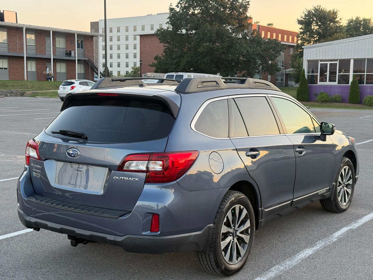 Subaru Outback 2.5i Limited 2015
