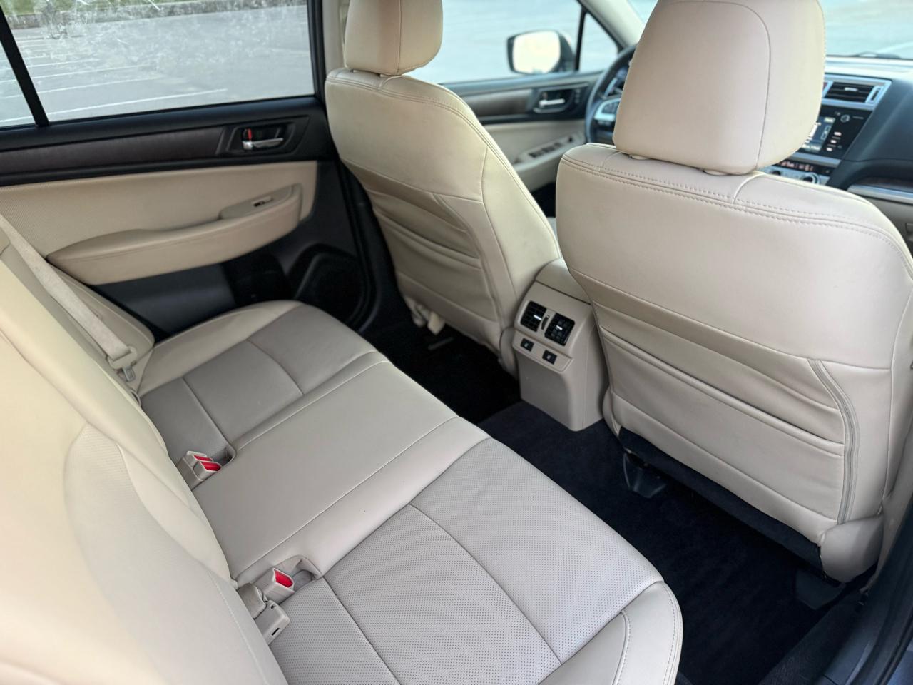 Subaru Outback 2.5i Limited 2015