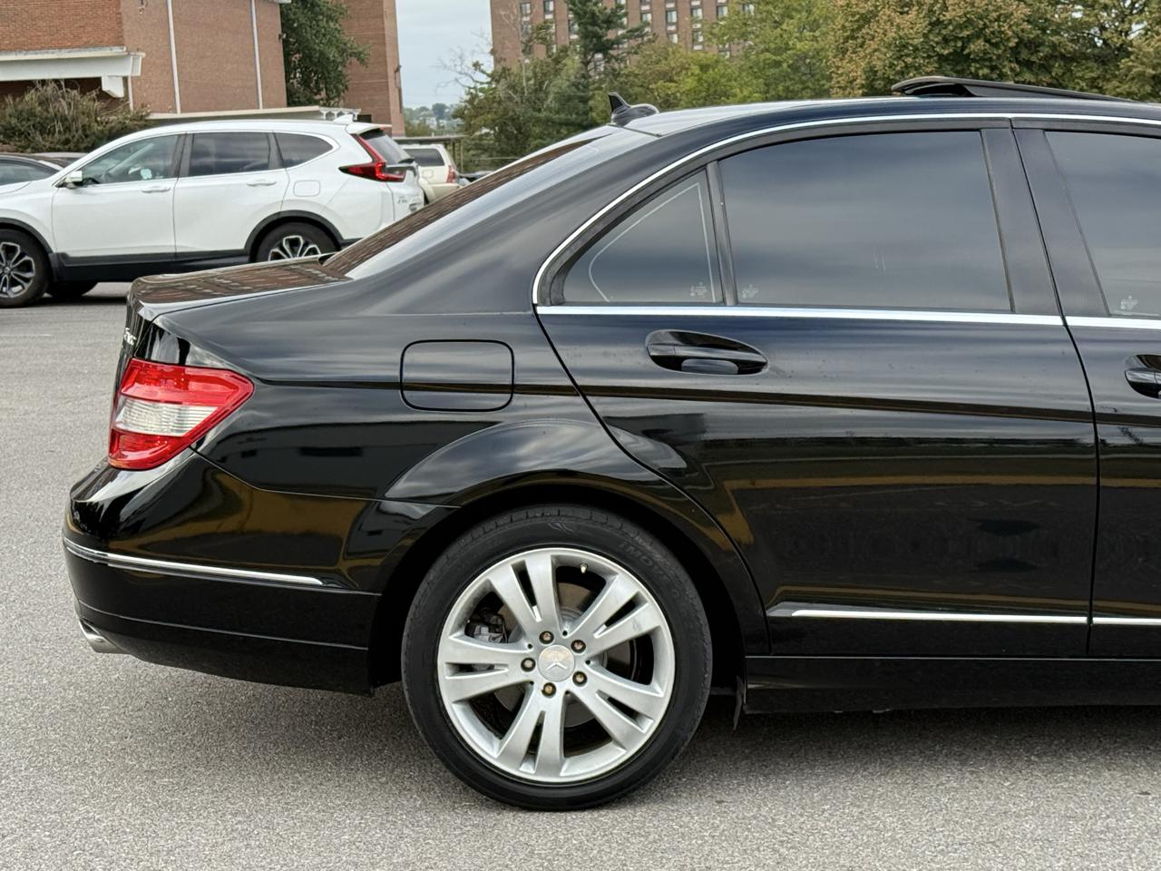 Mercedes-Benz C-Class C300 4MATIC Sport Sedan 2010