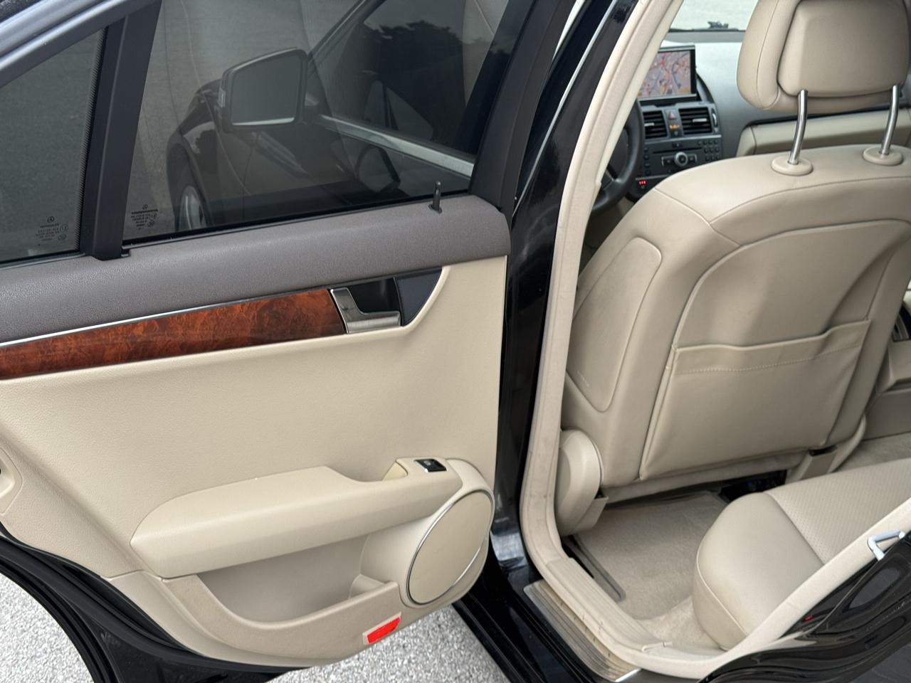 Mercedes-Benz C-Class C300 4MATIC Sport Sedan 2010