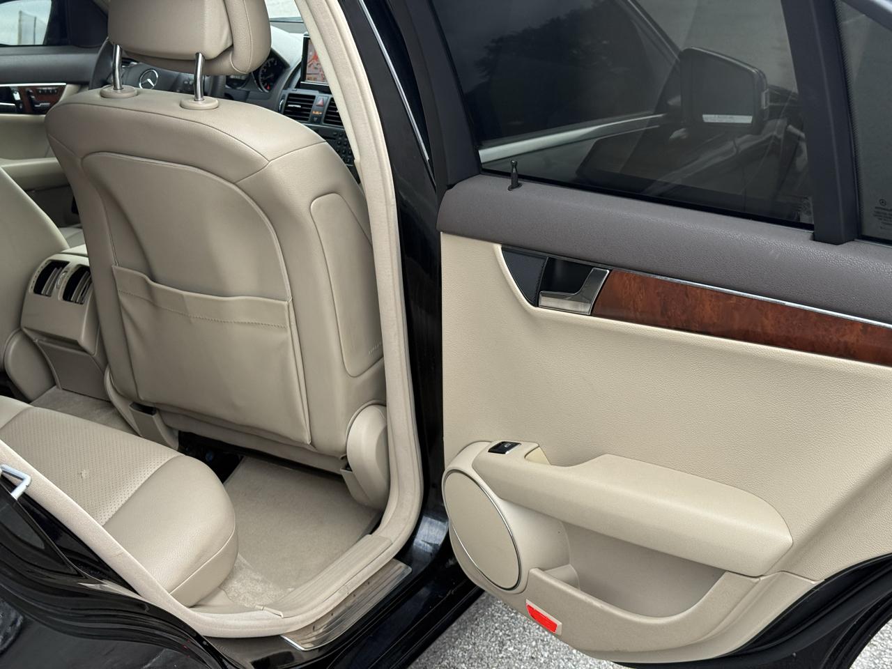 Mercedes-Benz C-Class C300 4MATIC Sport Sedan 2010