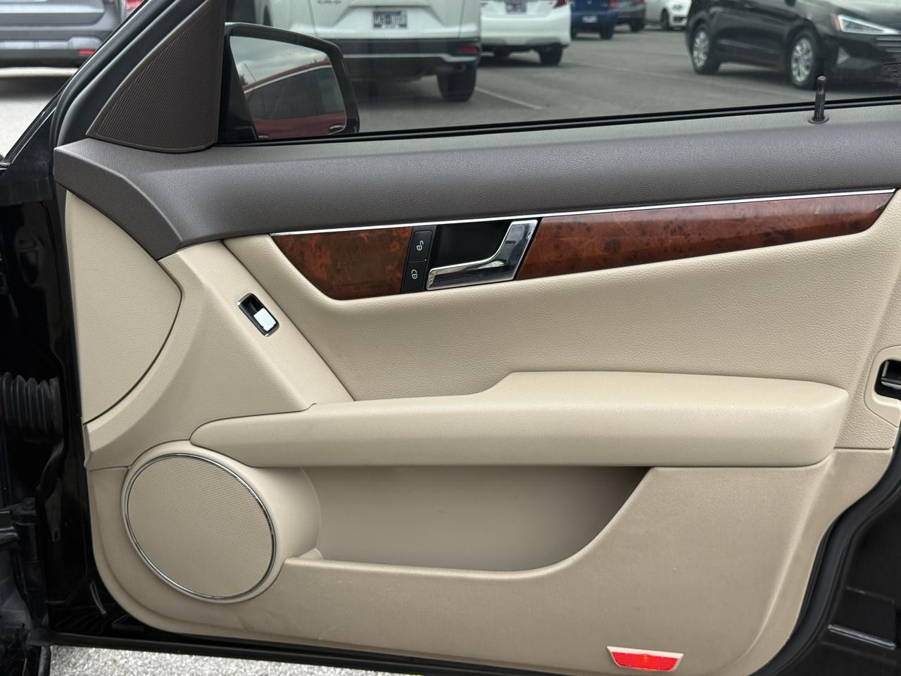 Mercedes-Benz C-Class C300 4MATIC Sport Sedan 2010
