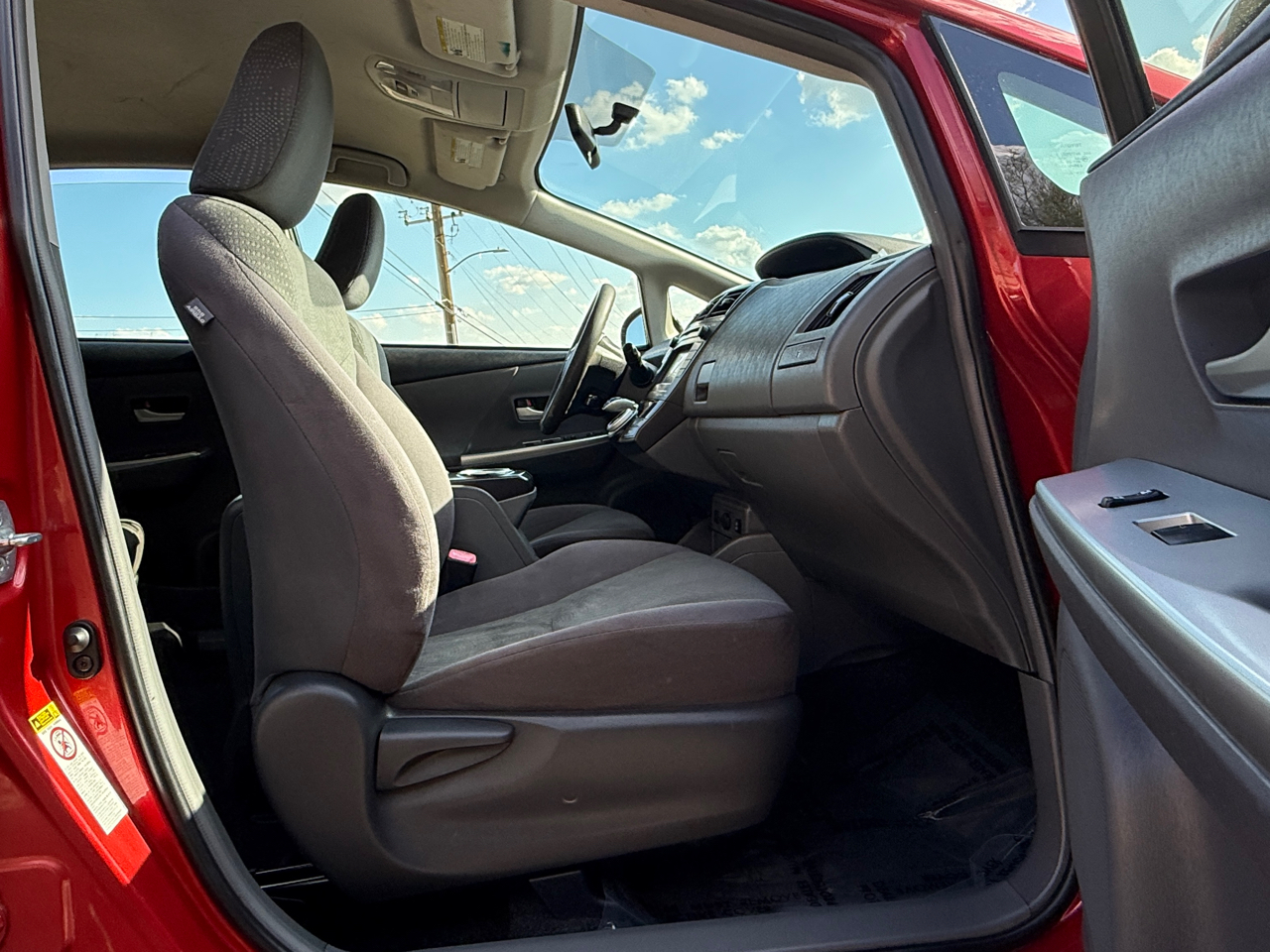 2012 Toyota Prius V Two photo 10