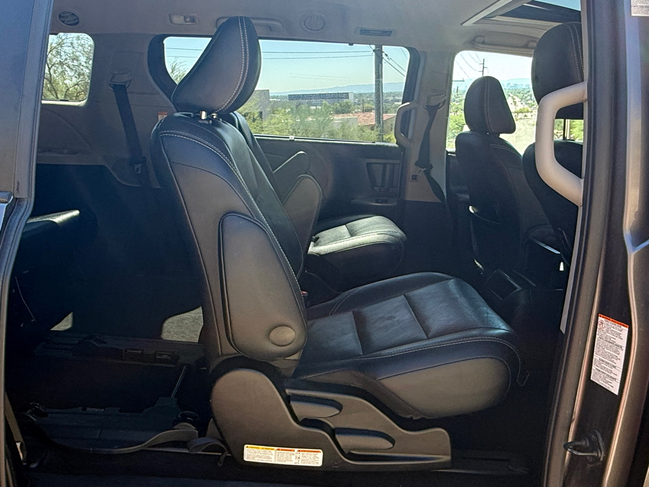 2015 Toyota Sienna photo 4