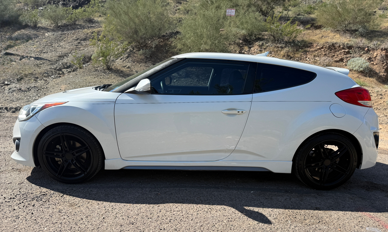 2015 Hyundai Veloster Premium photo 3