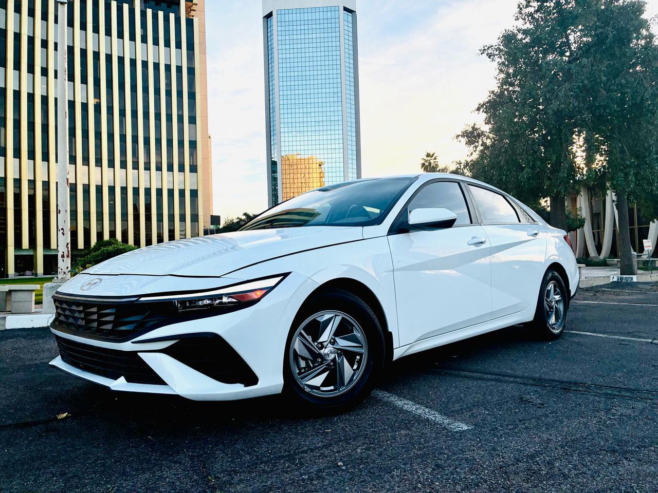 2025 Hyundai Elantra SE