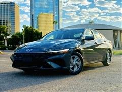 2024 Hyundai Elantra 