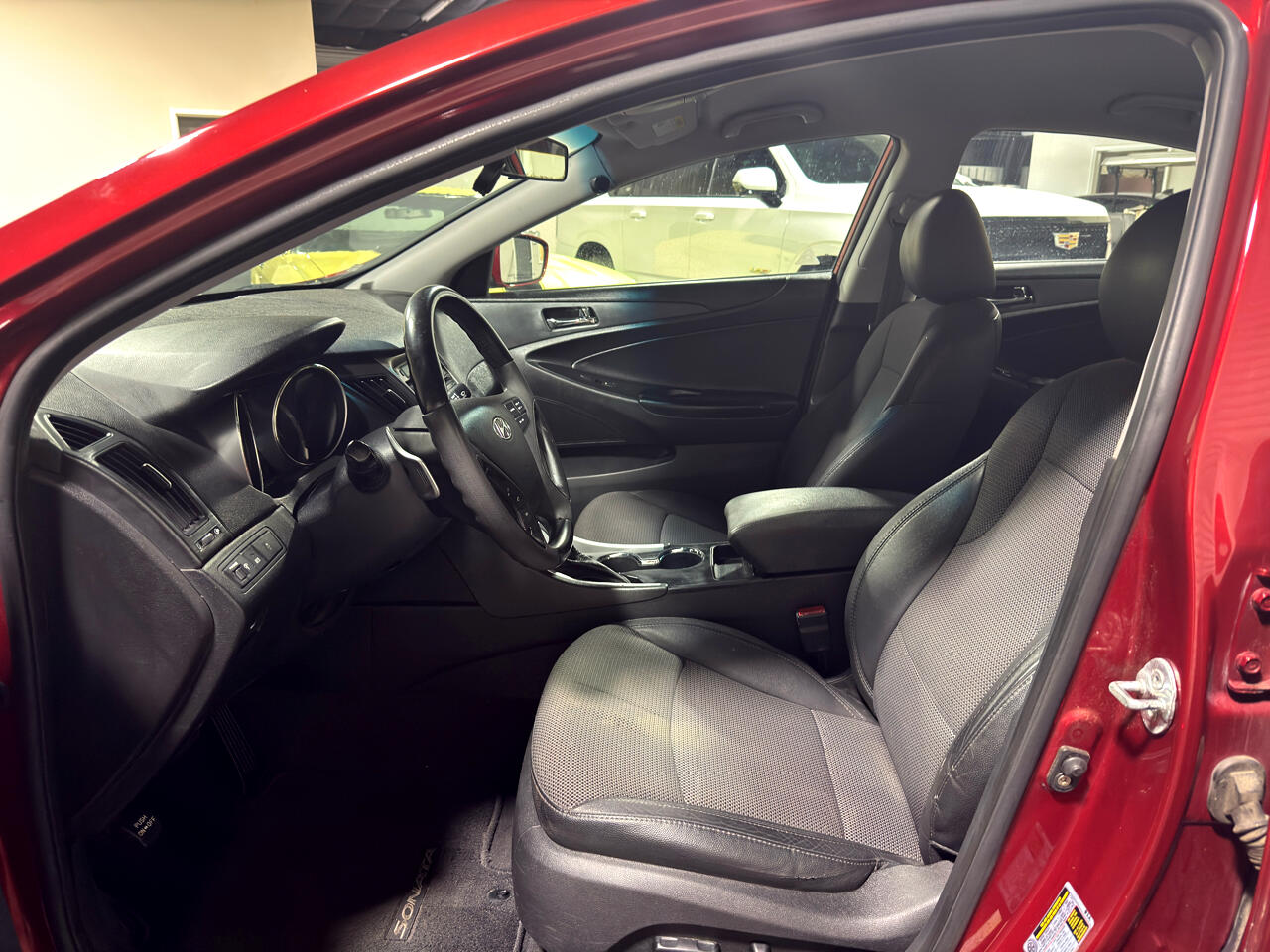 Hyundai Sonata Limited Auto 2011 Hyundai Sonata Limited Auto 2011