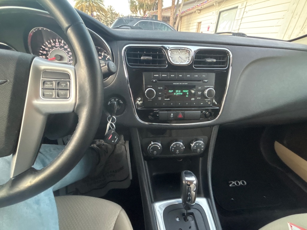 Chrysler 200 Touring 2014