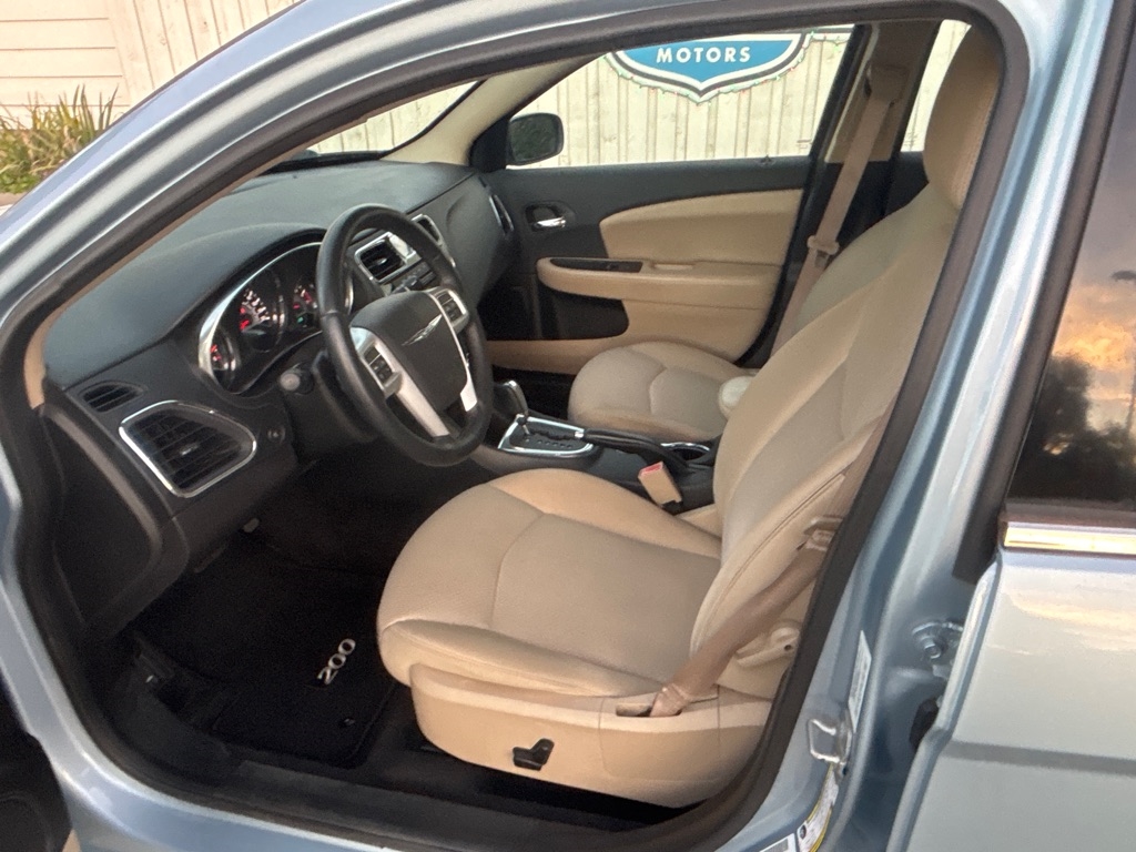 Chrysler 200 Touring 2014