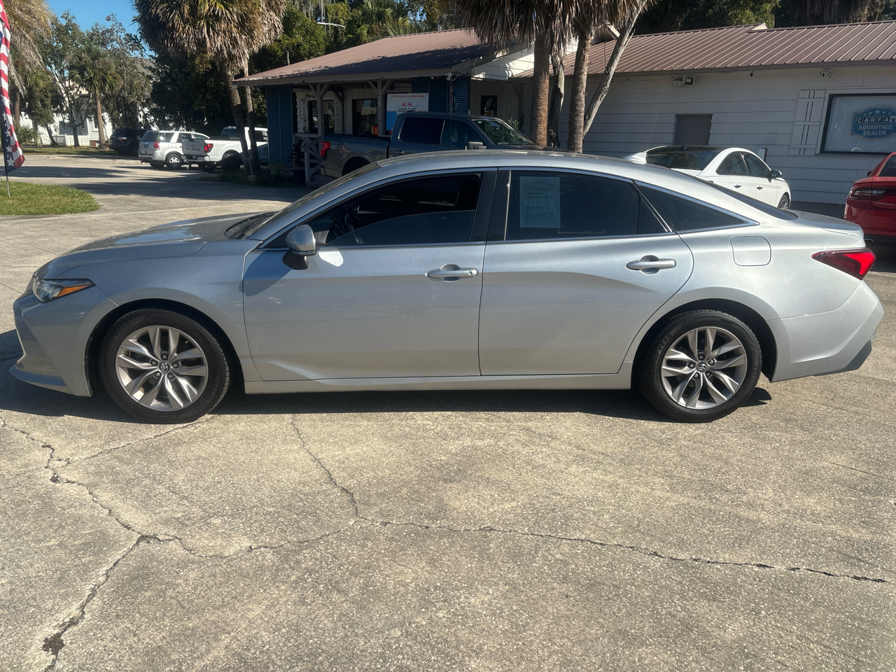 Toyota Avalon XLE 2019