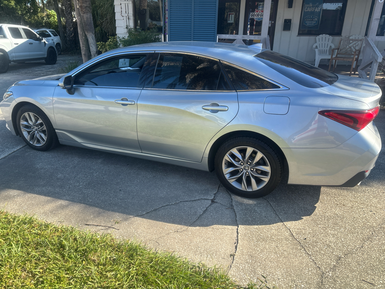 Toyota Avalon XLE 2019