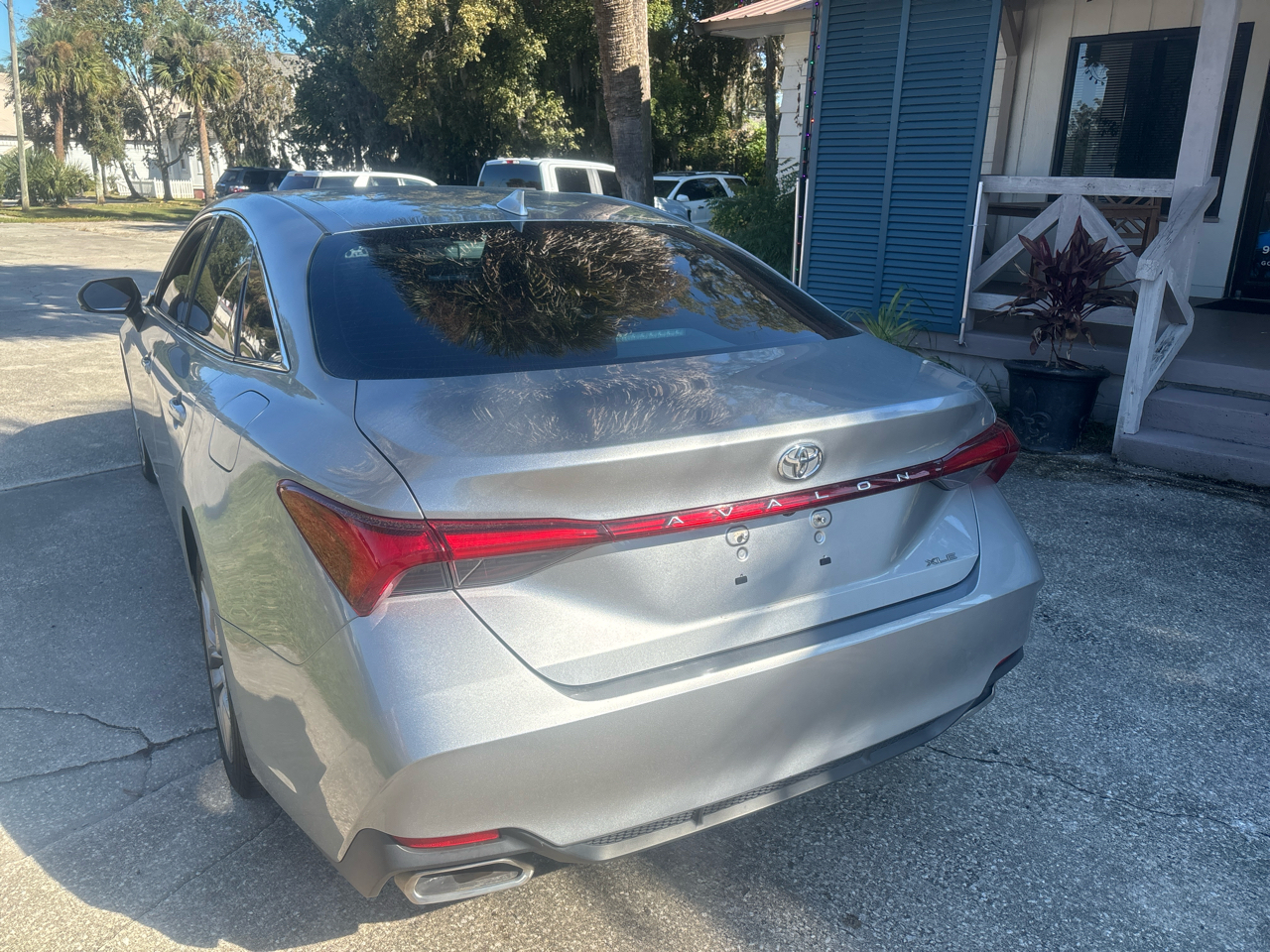 Toyota Avalon XLE 2019