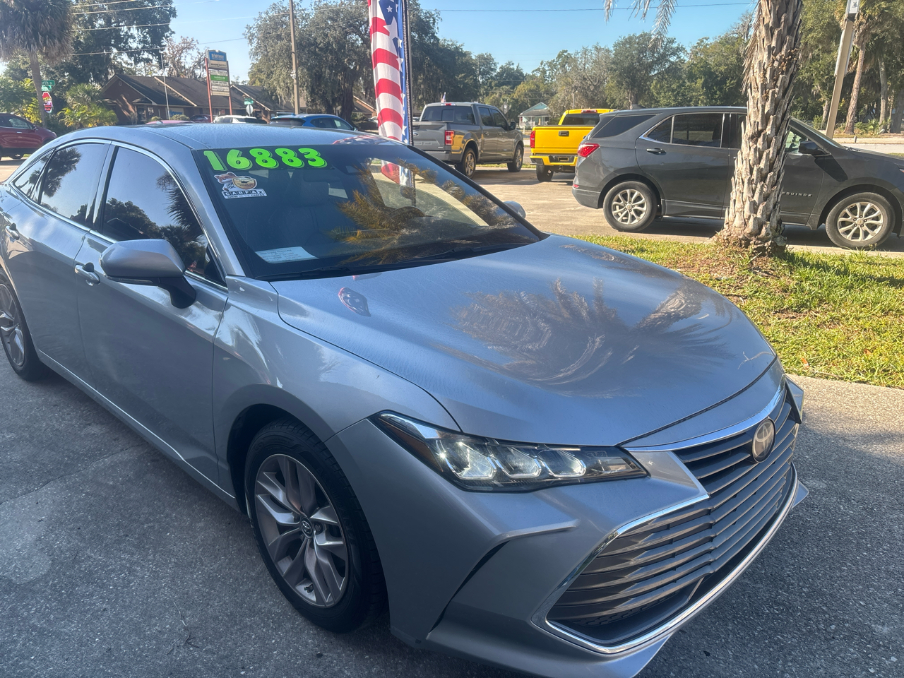 Toyota Avalon XLE 2019