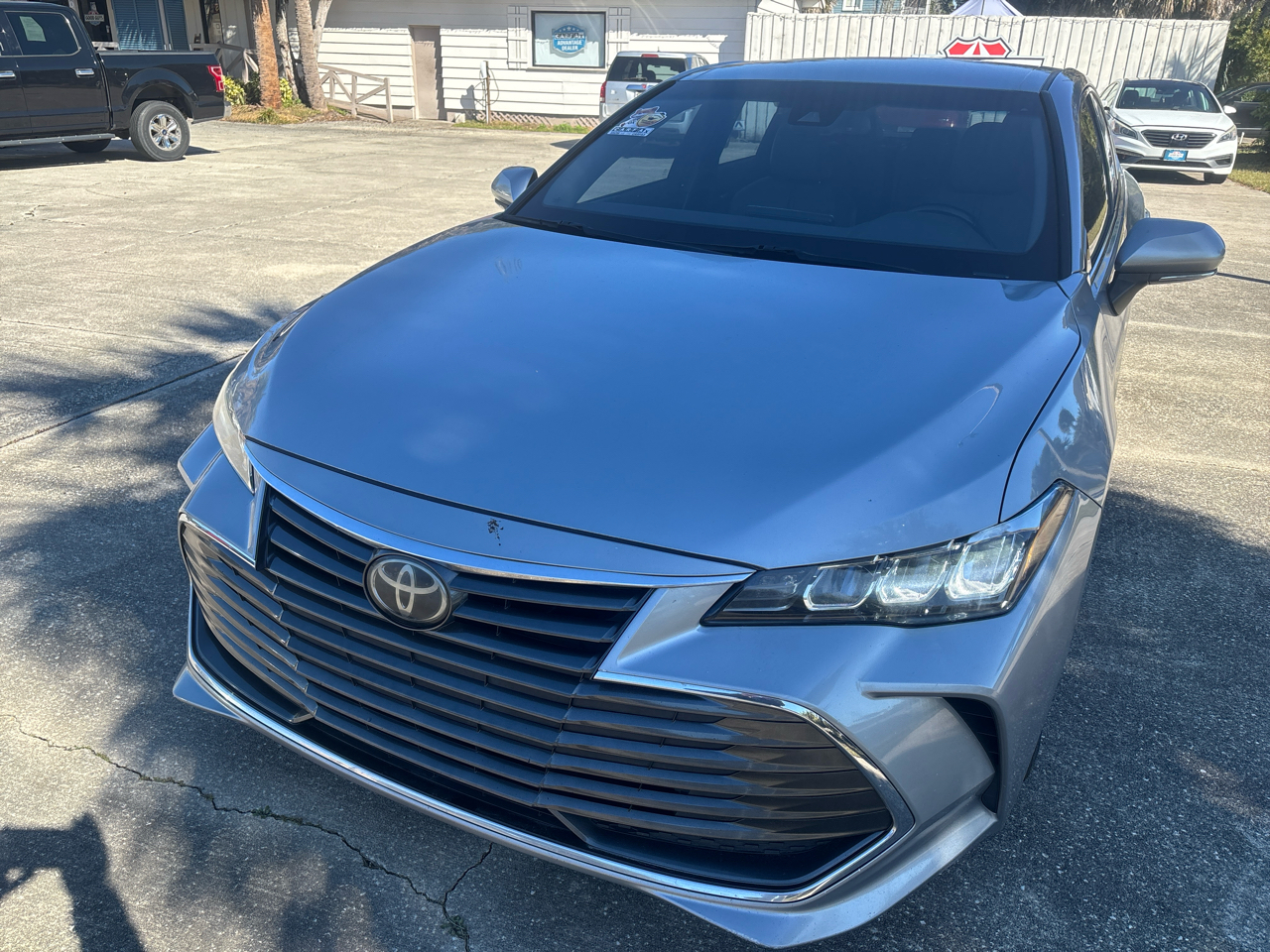 Toyota Avalon XLE 2019