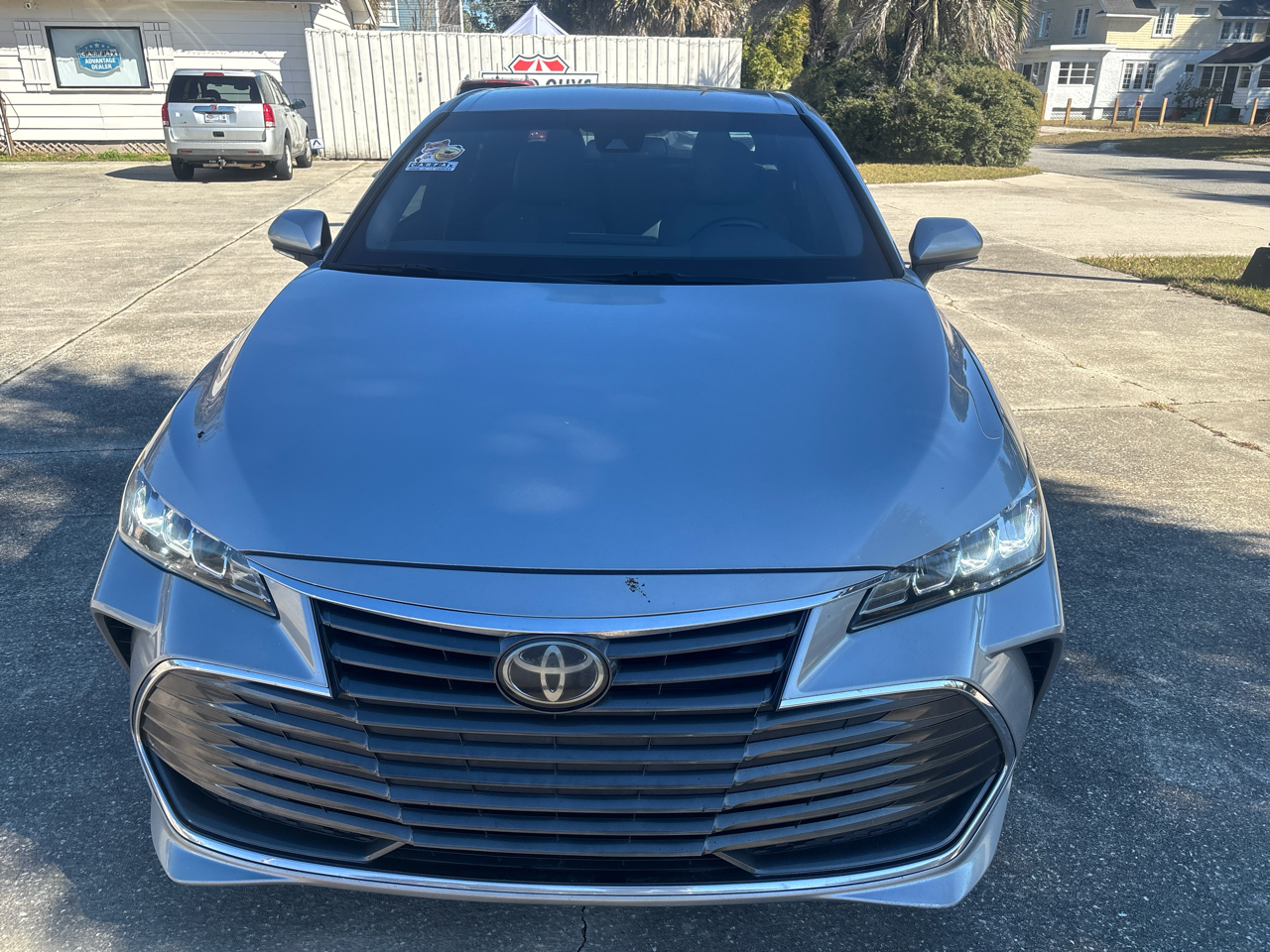 Toyota Avalon XLE 2019
