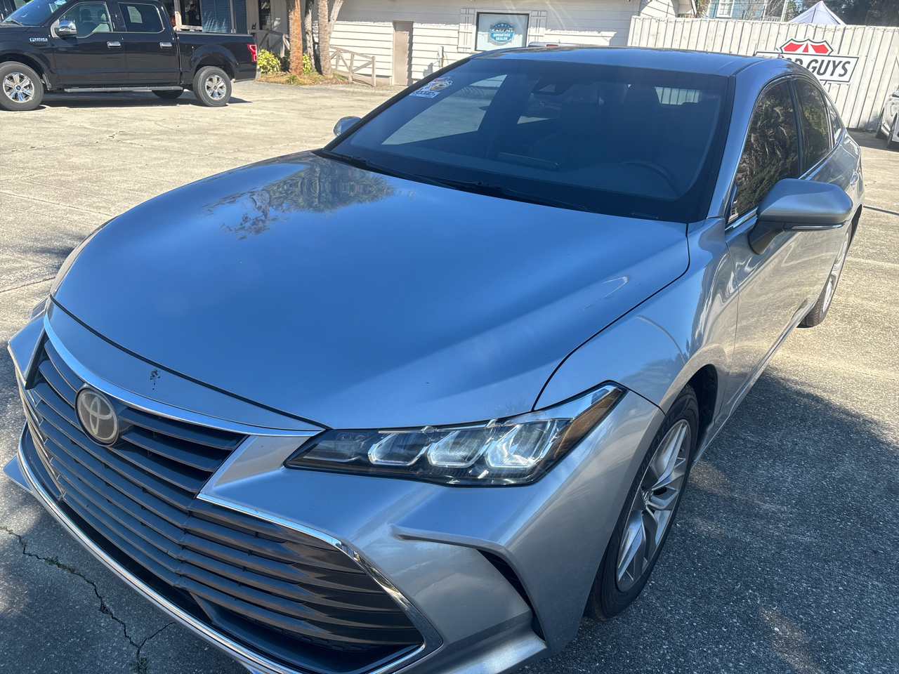 Toyota Avalon XLE 2019