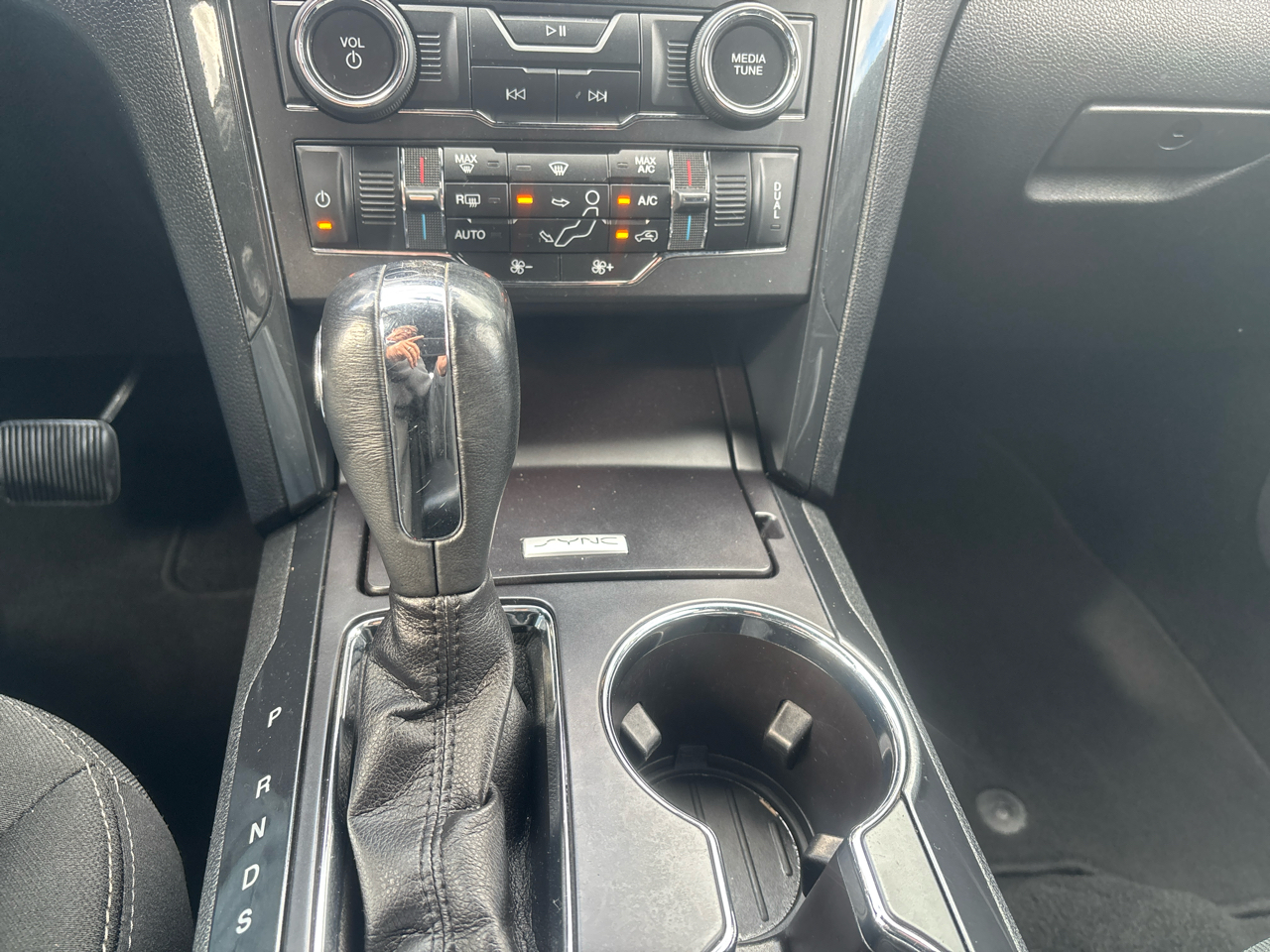 Ford Explorer XLT 4WD 2019