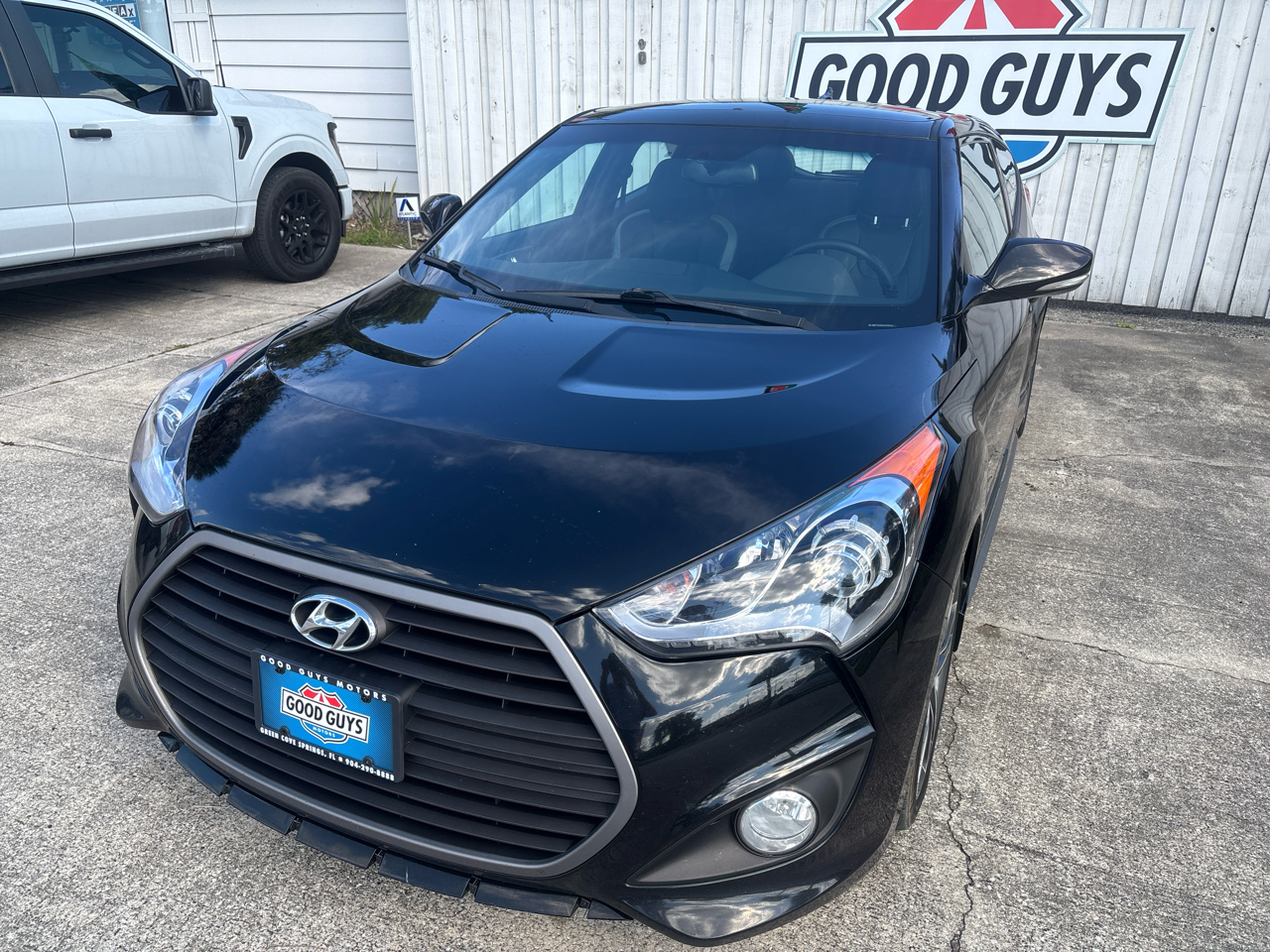 Hyundai Veloster Turbo R-Spec w/Red Interior 6M 2017