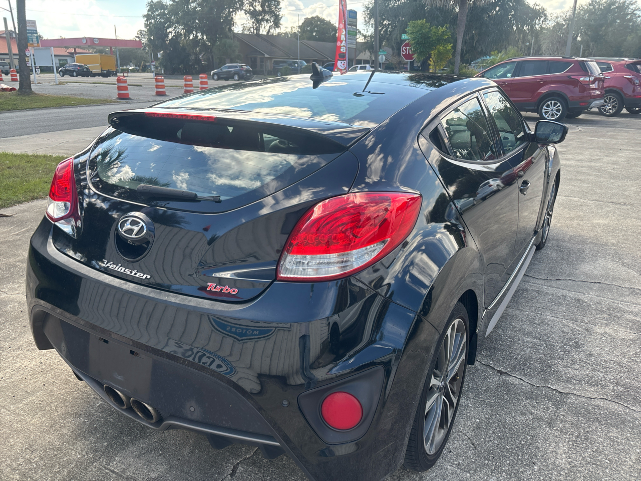 Hyundai Veloster Turbo R-Spec w/Red Interior 6M 2017