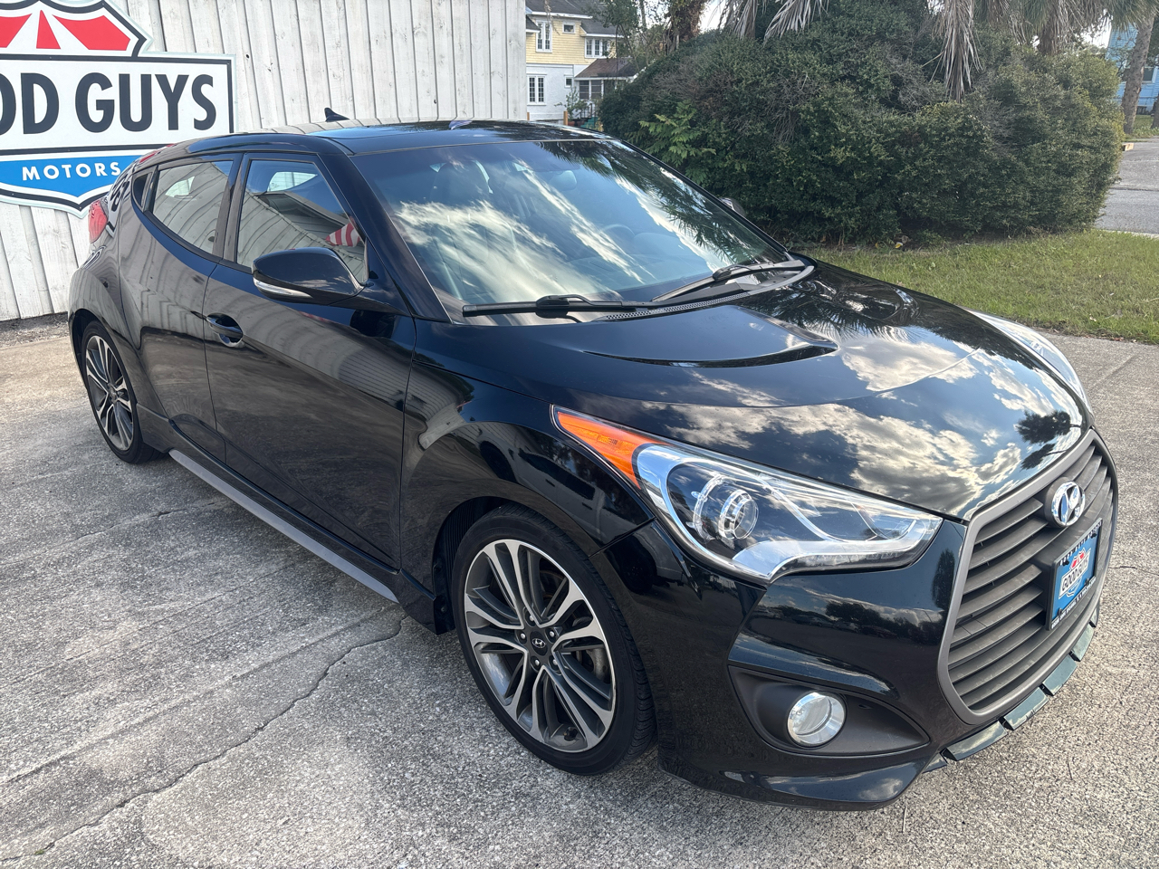 Hyundai Veloster Turbo R-Spec w/Red Interior 6M 2017