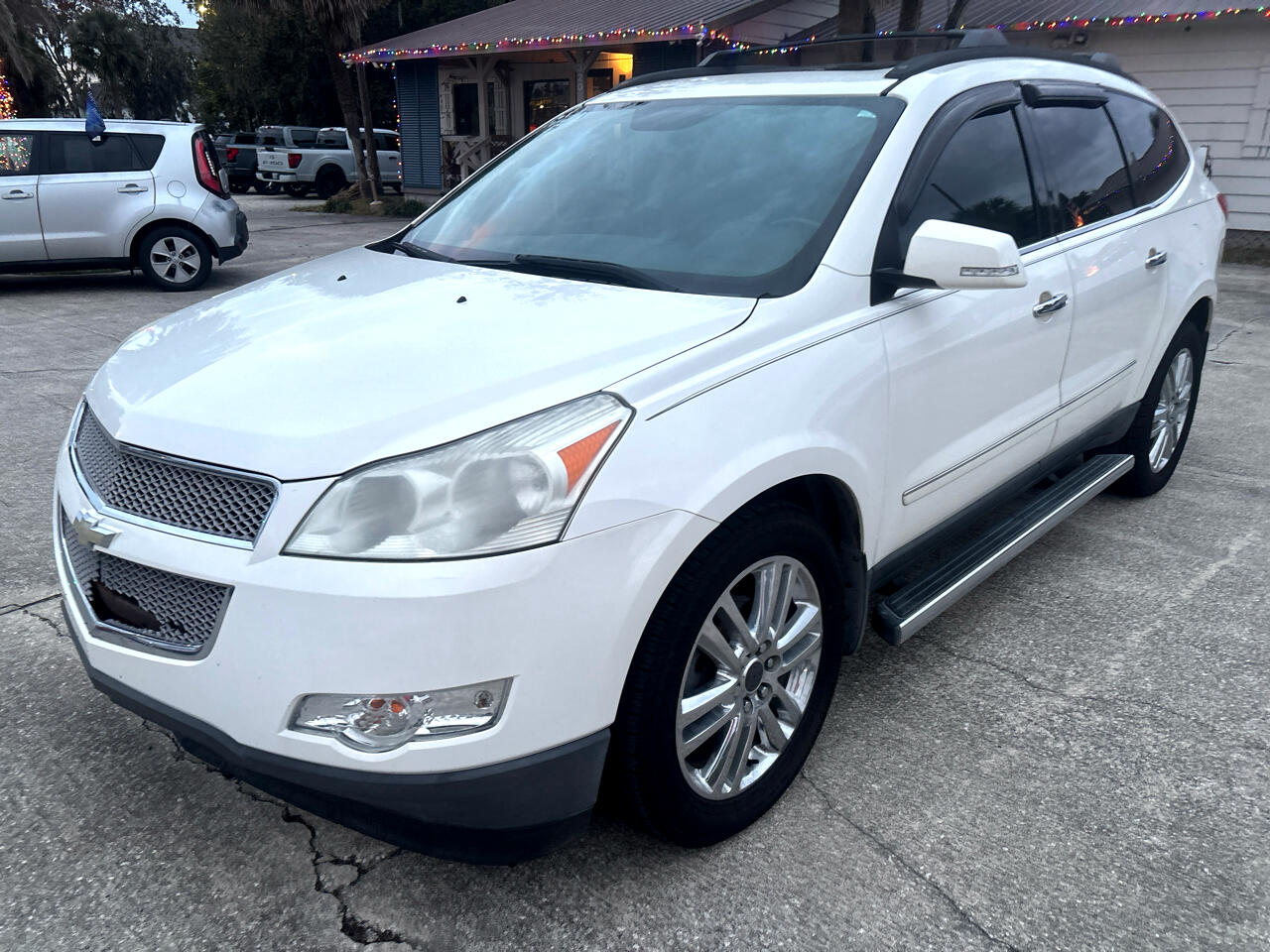 Chevrolet Traverse LTZ FWD 2011